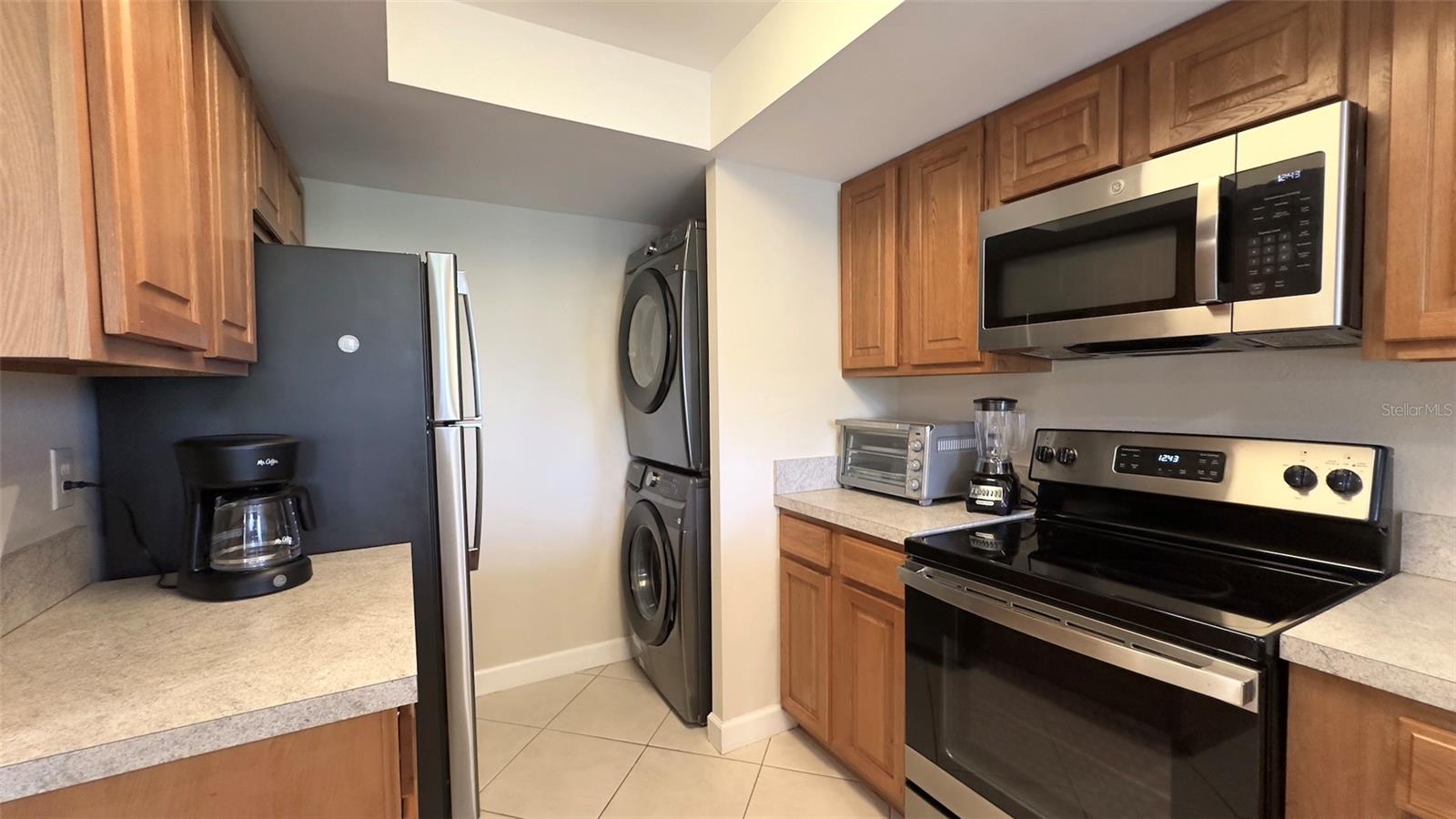 Image 7 of 32 For 25188 Marion Avenue D103