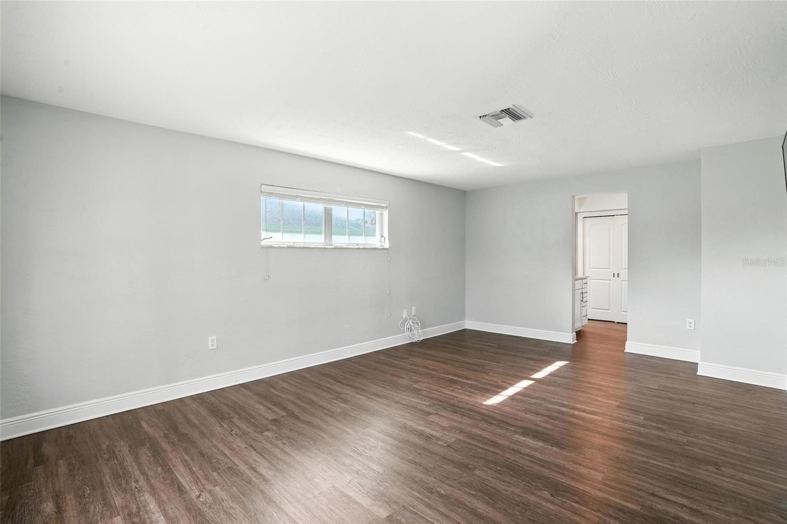 Image 22 of 35 For 1353 Whiskey Creek Drive