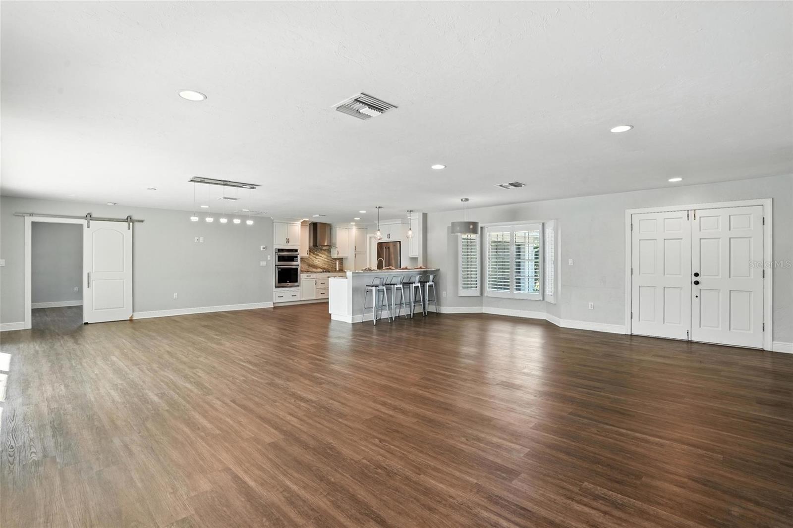 Image 4 of 35 For 1353 Whiskey Creek Drive