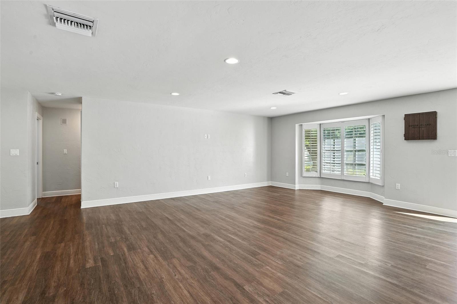 Image 7 of 35 For 1353 Whiskey Creek Drive