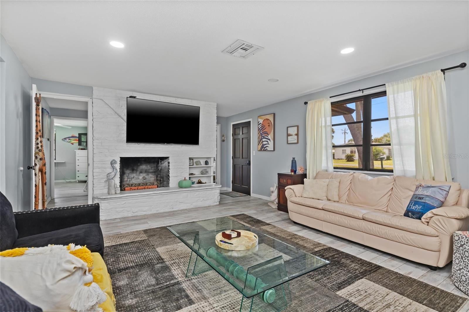 Image 7 of 59 For 3045 Datura Road