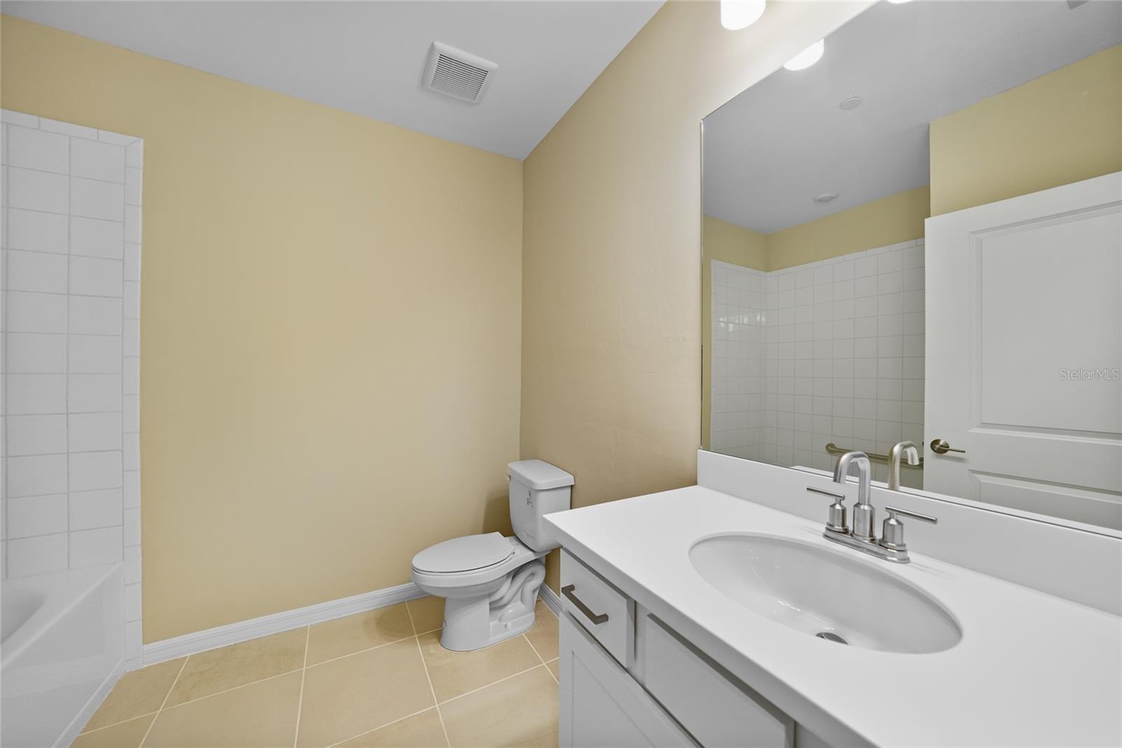 Image 16 of 34 For 23445 Collina Way 103