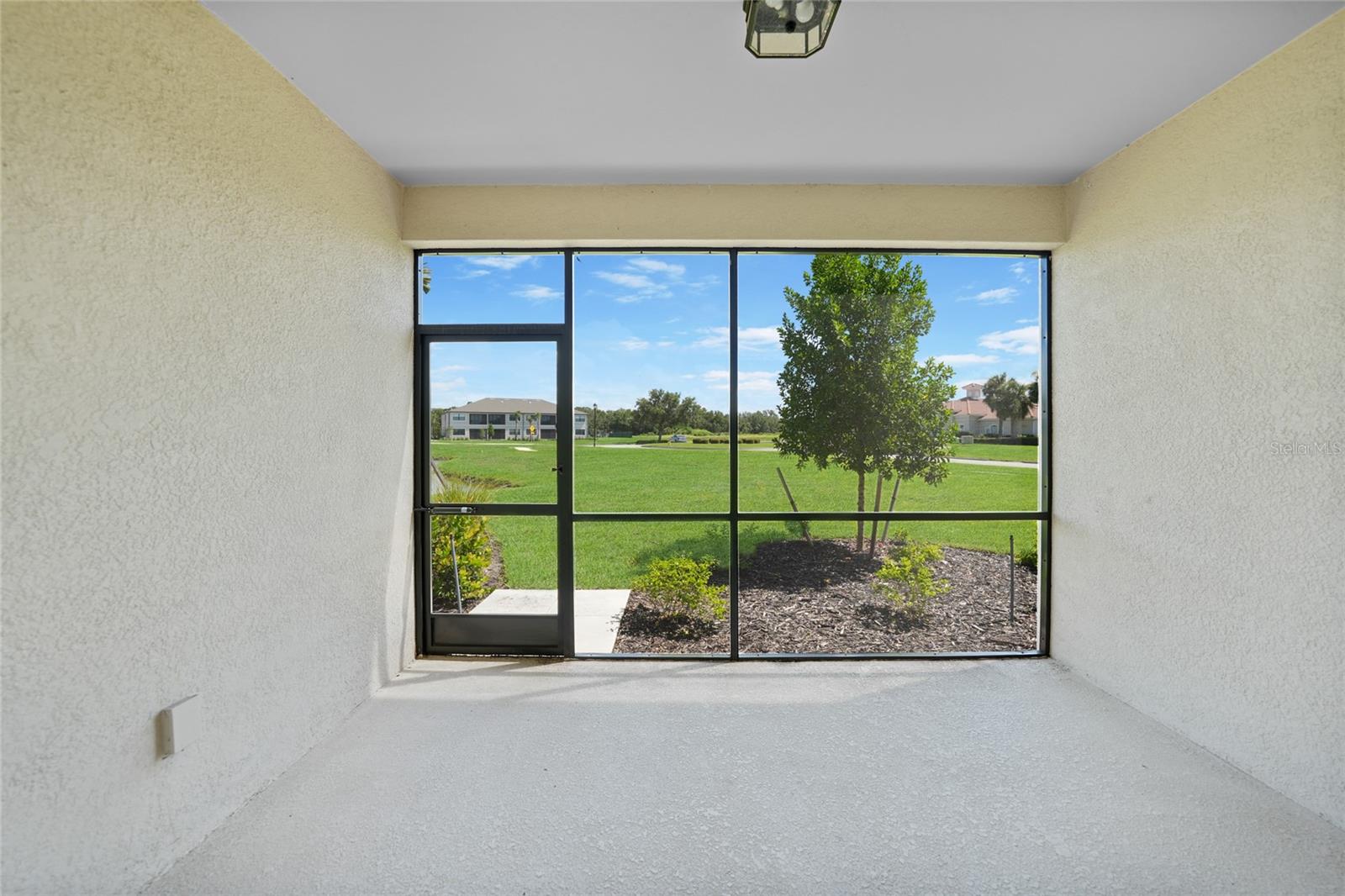 Image 21 of 34 For 23445 Collina Way 103