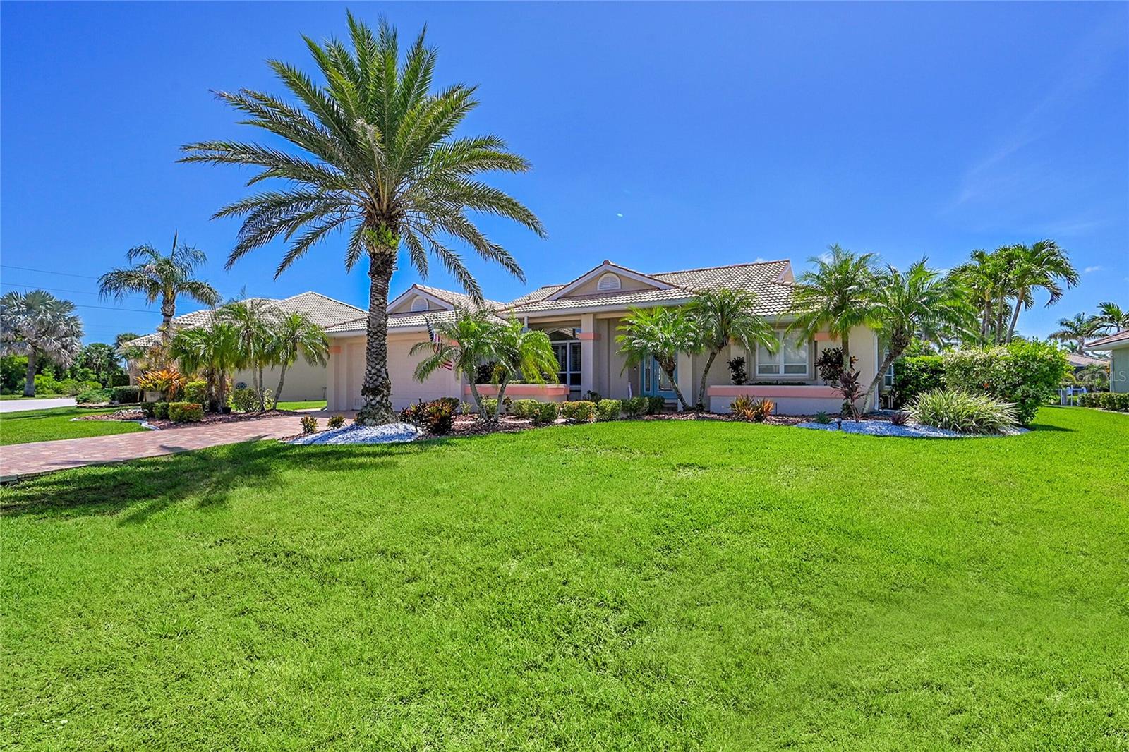 Image 40 of 72 For 310 Caicos Drive