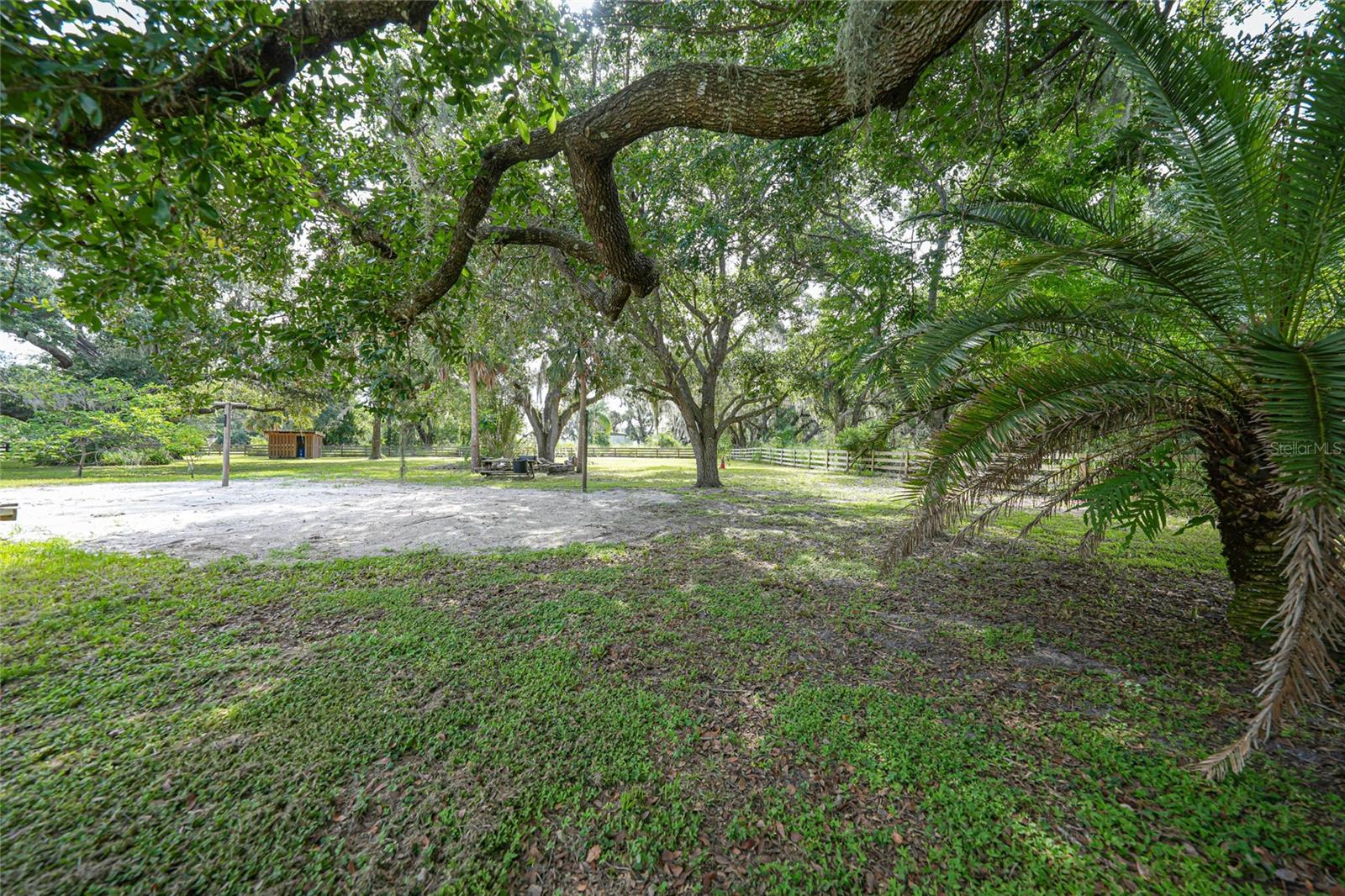 Image 32 of 57 For 5018 Oak Hill Avenue