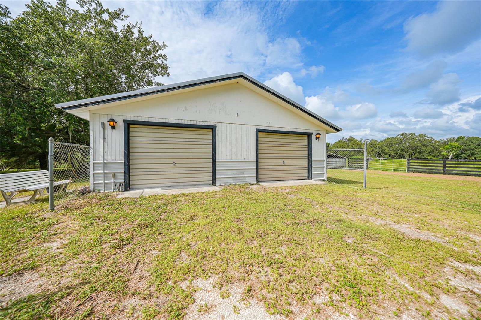 Image 33 of 57 For 5018 Oak Hill Avenue