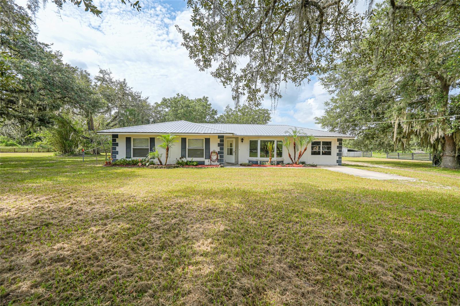 Image 41 of 57 For 5018 Oak Hill Avenue