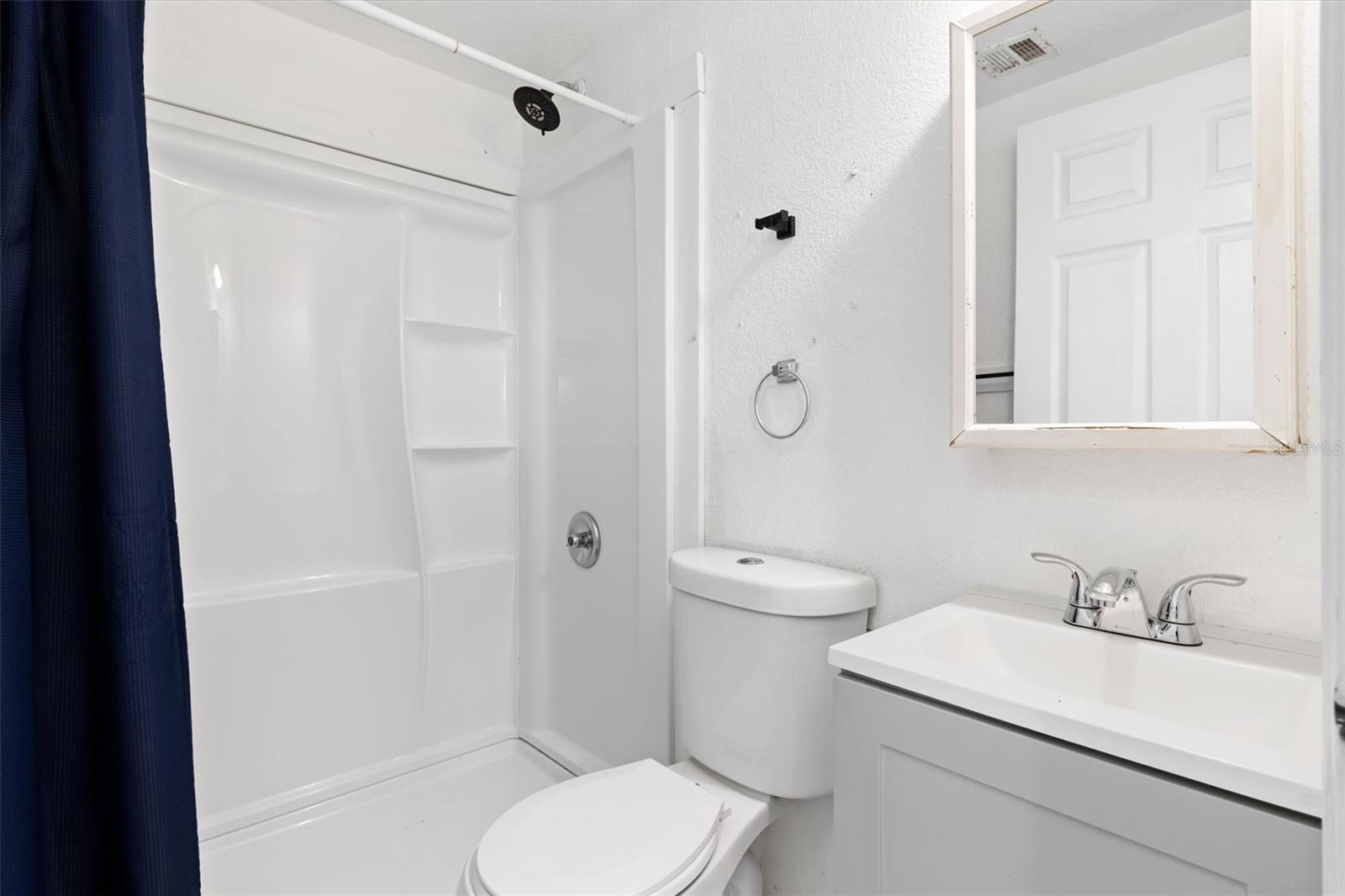 Image 20 of 32 For 90 Cowles Street