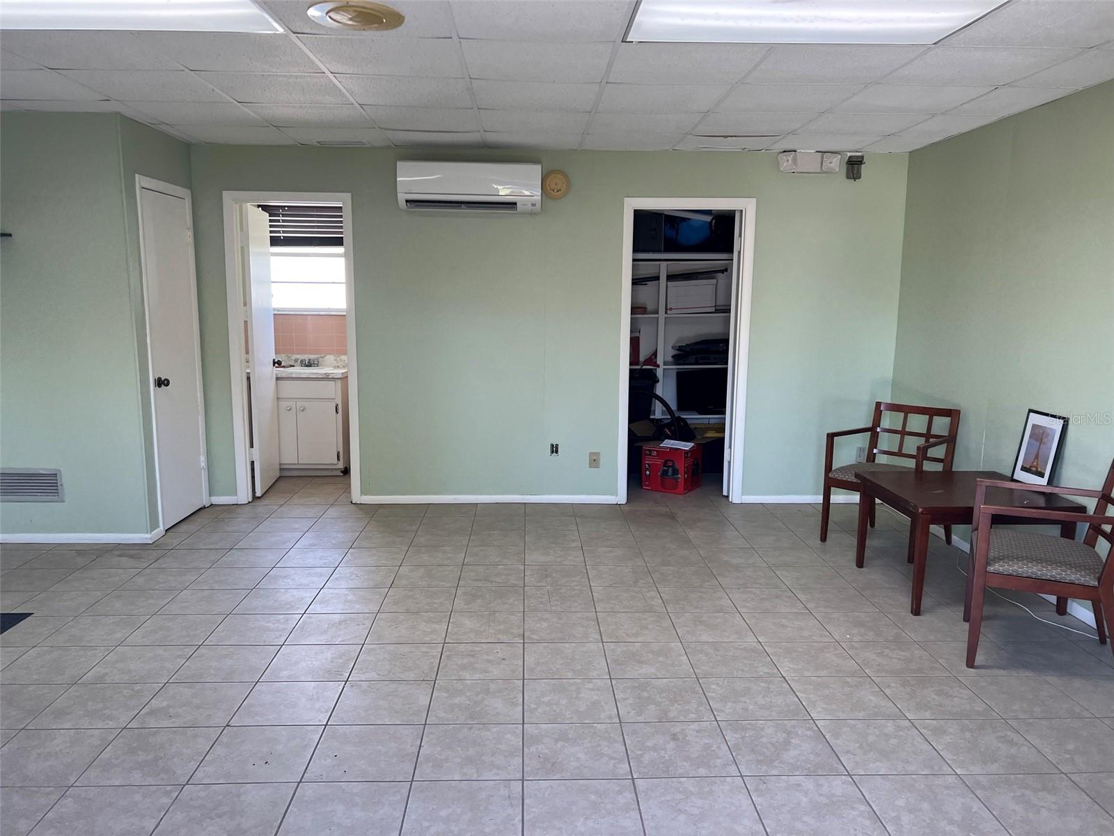 Image 2 of 4 For 303 Gibson Street