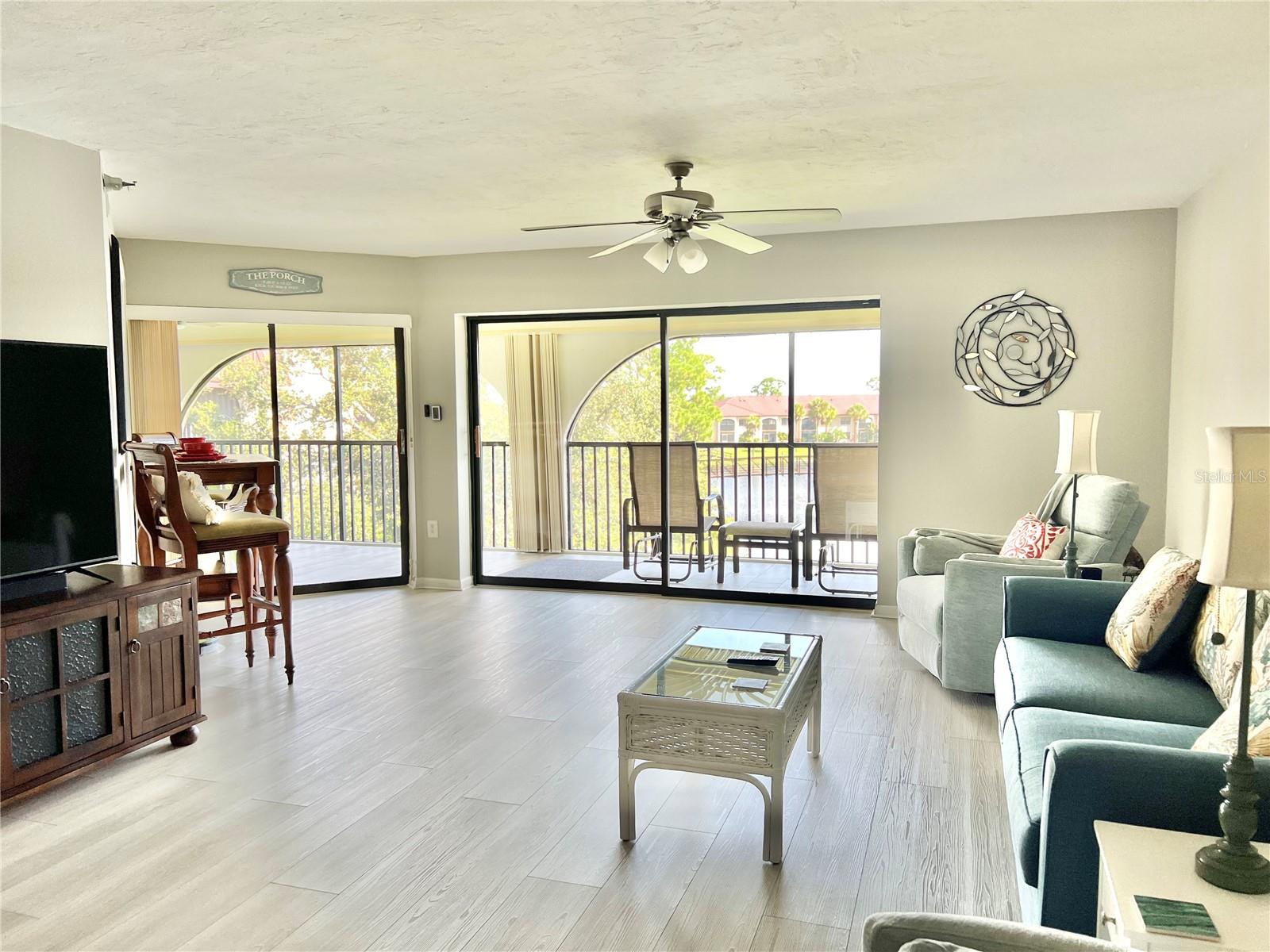 Image 4 of 33 For 23465 Harborview Road 731