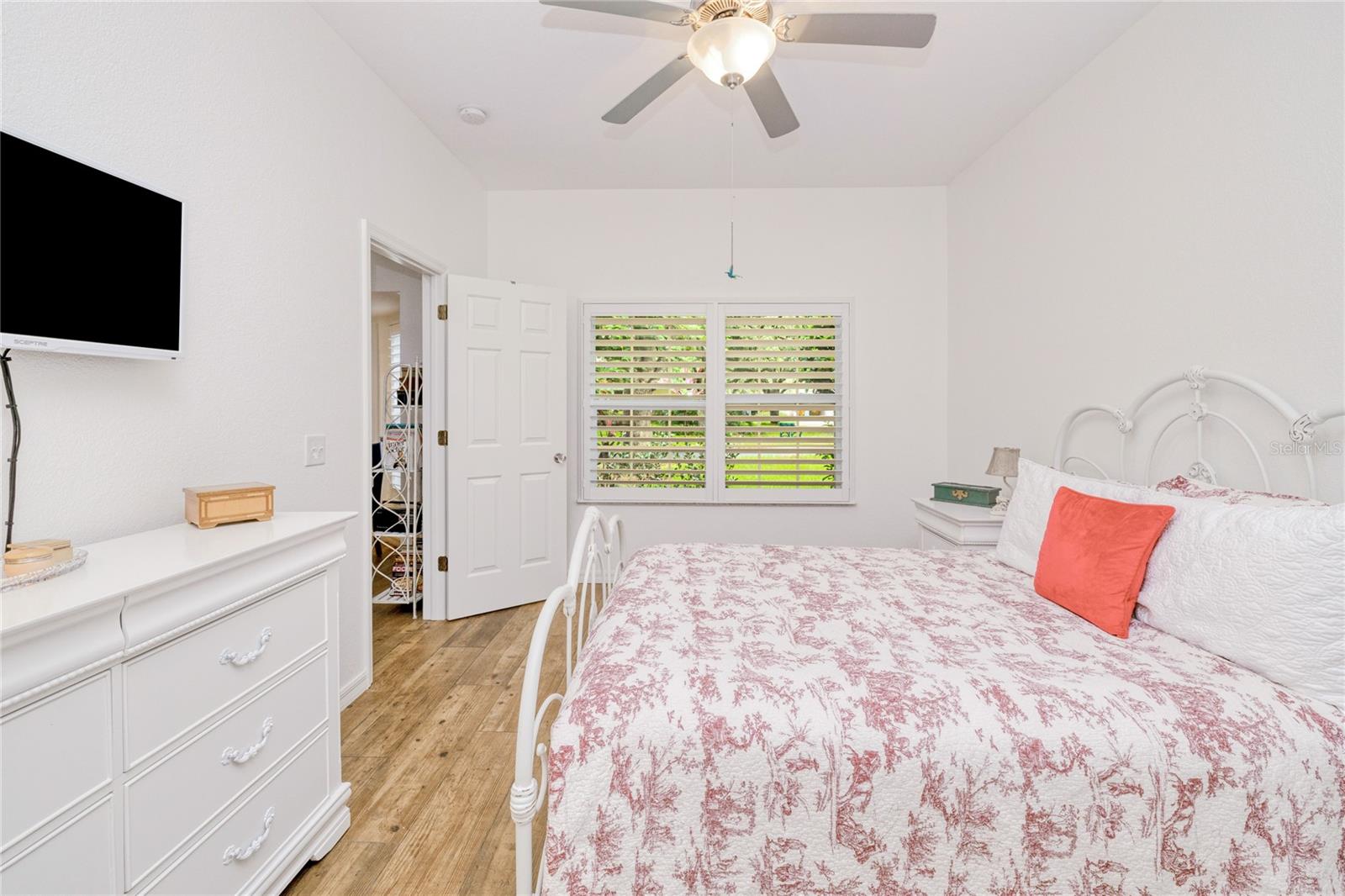 Image 19 of 40 For 1238 Green Oak Trail