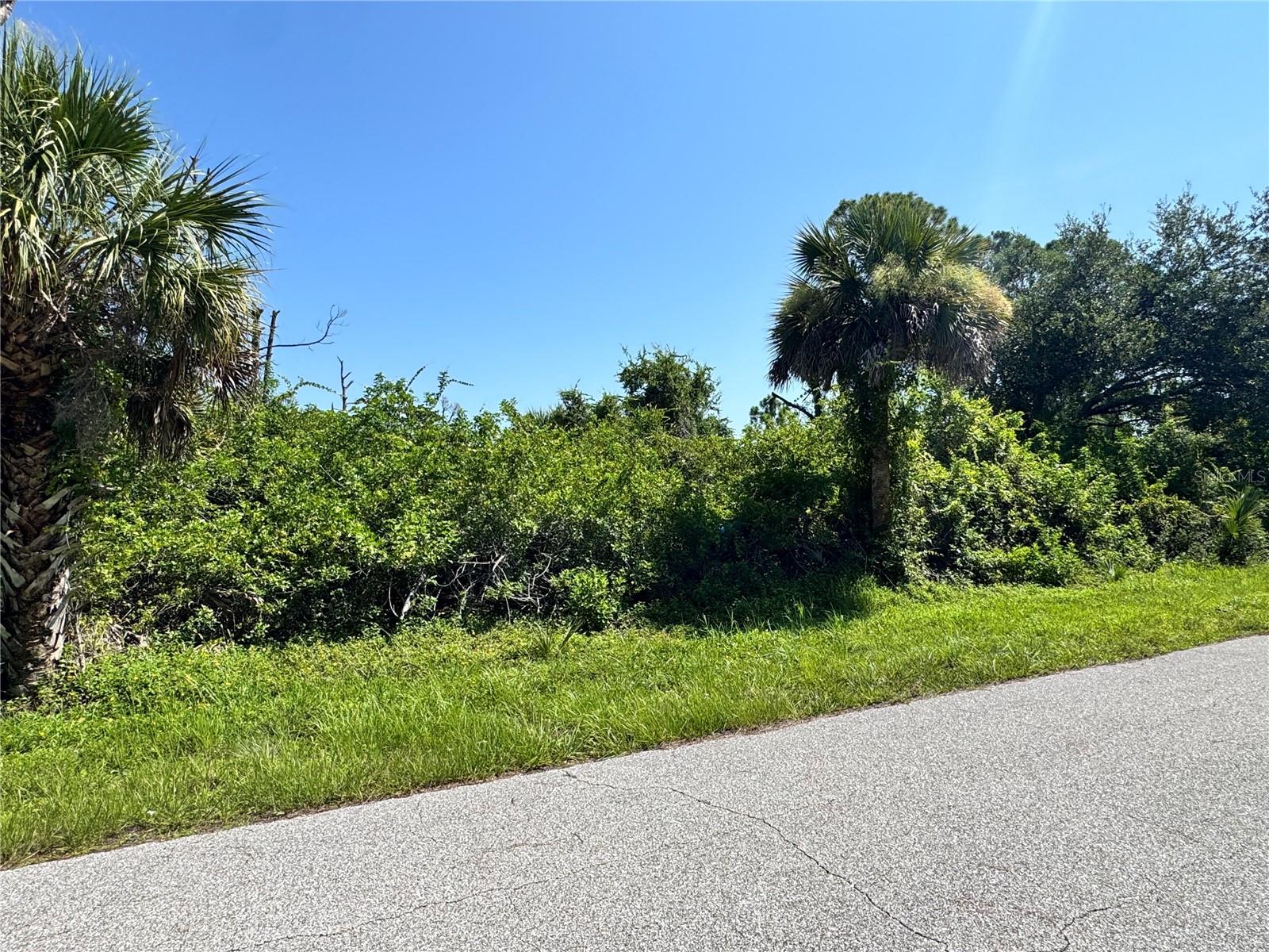 Image 4 of 7 For 12420 Sunniland Avenue