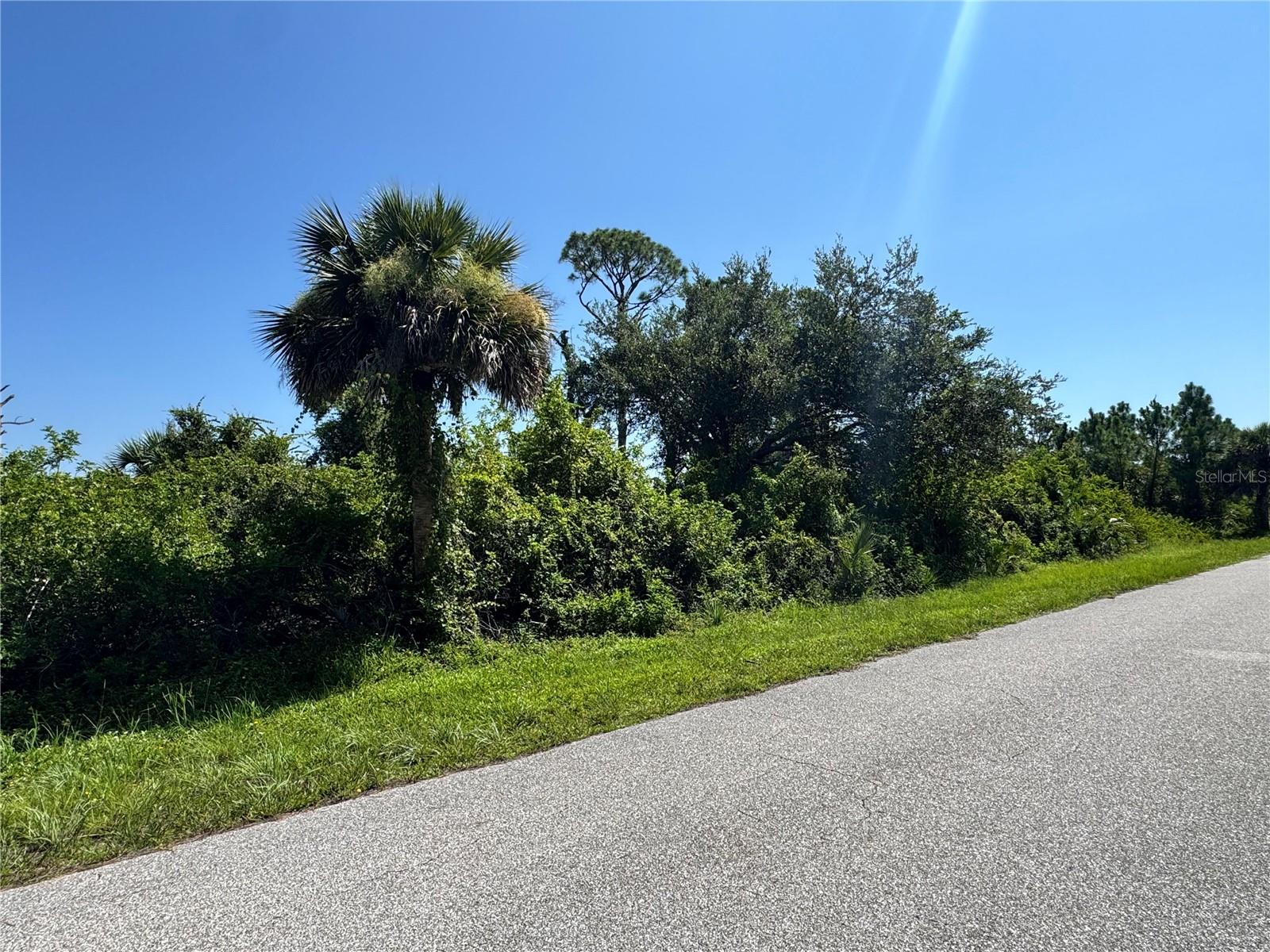 Image 5 of 7 For 12420 Sunniland Avenue