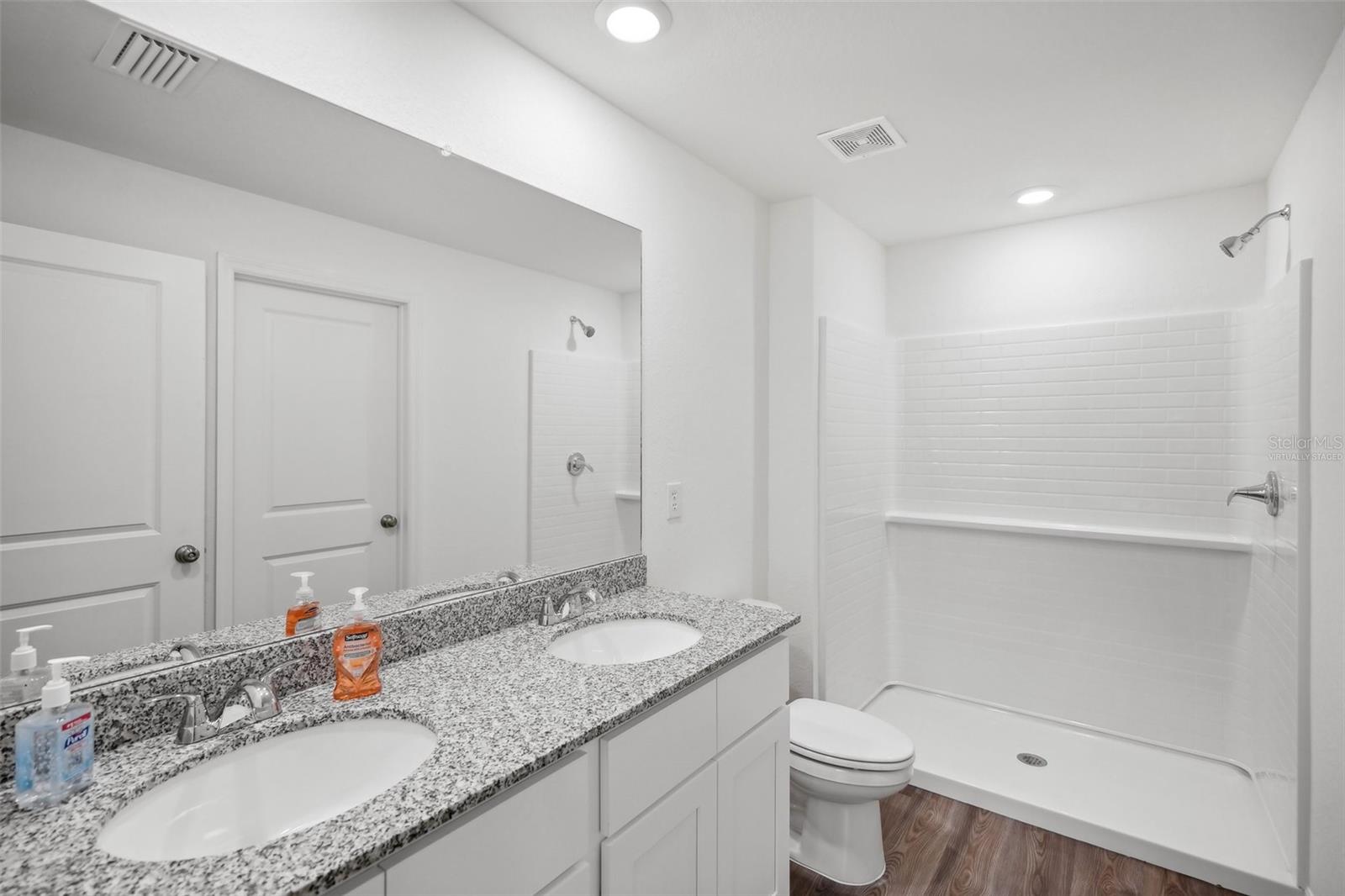 Image 26 of 31 For 635 Spring Lake Boulevard