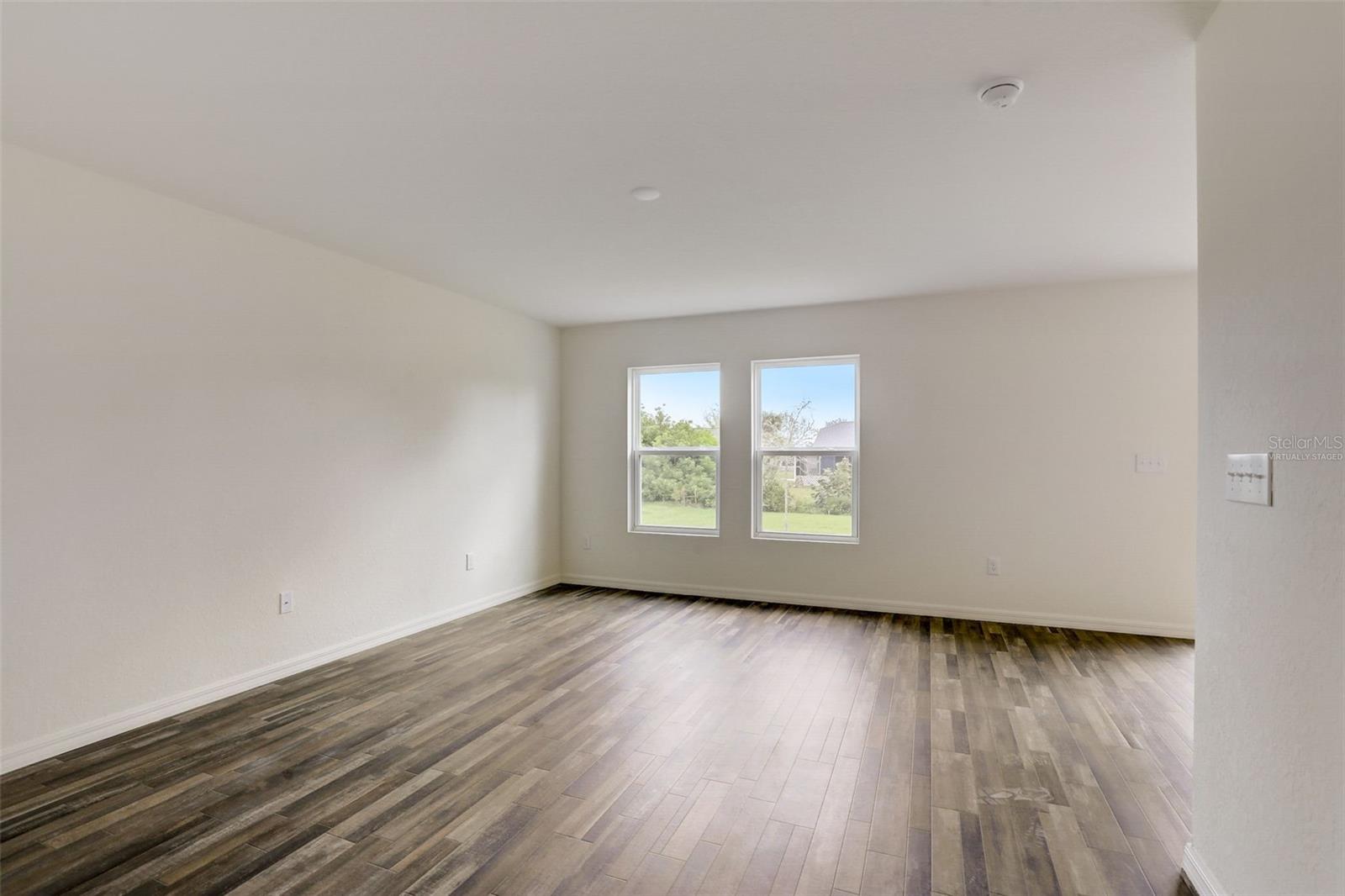 Image 10 of 45 For 5128 Silver Bell Drive
