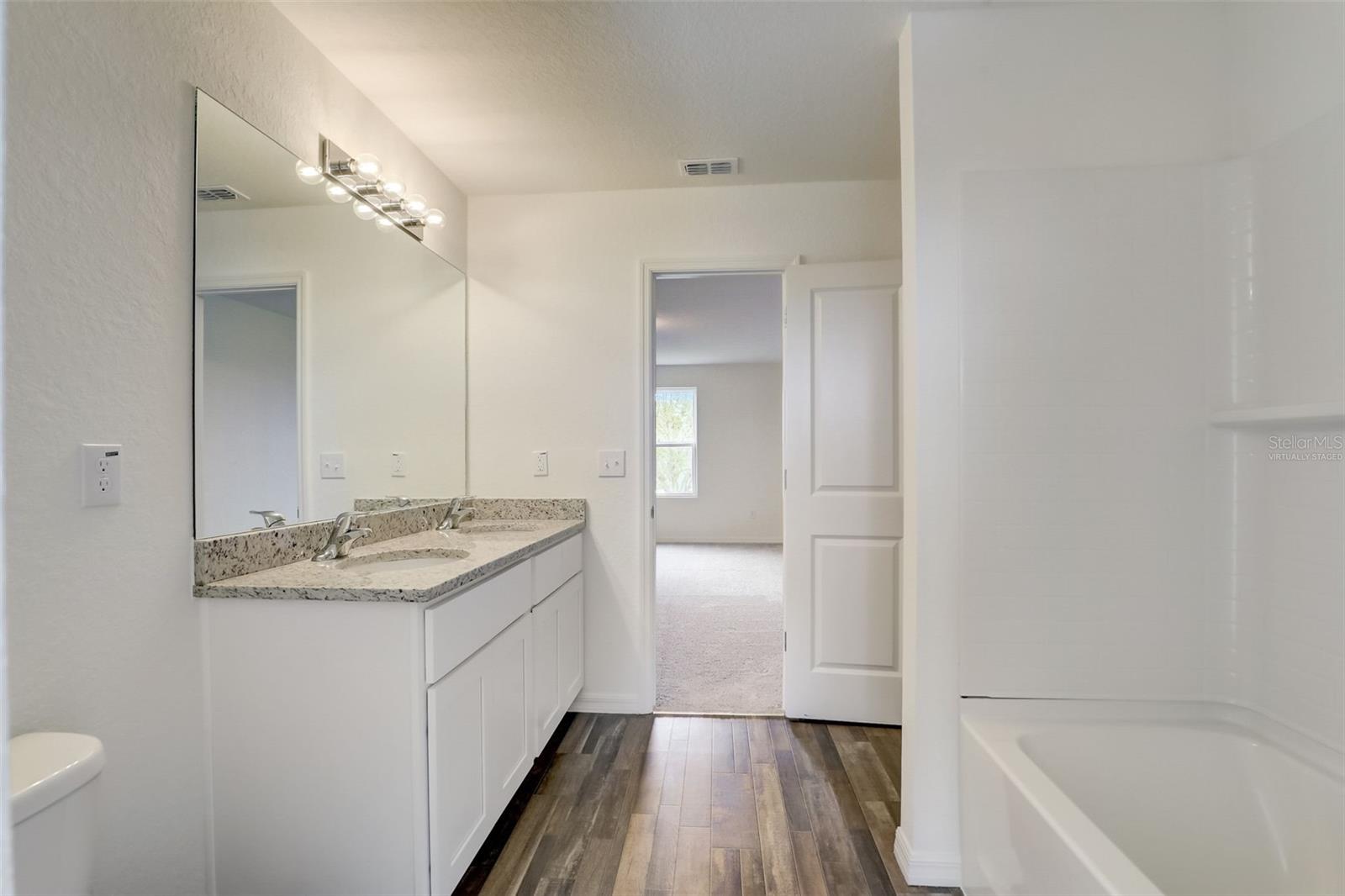 Image 36 of 45 For 5128 Silver Bell Drive