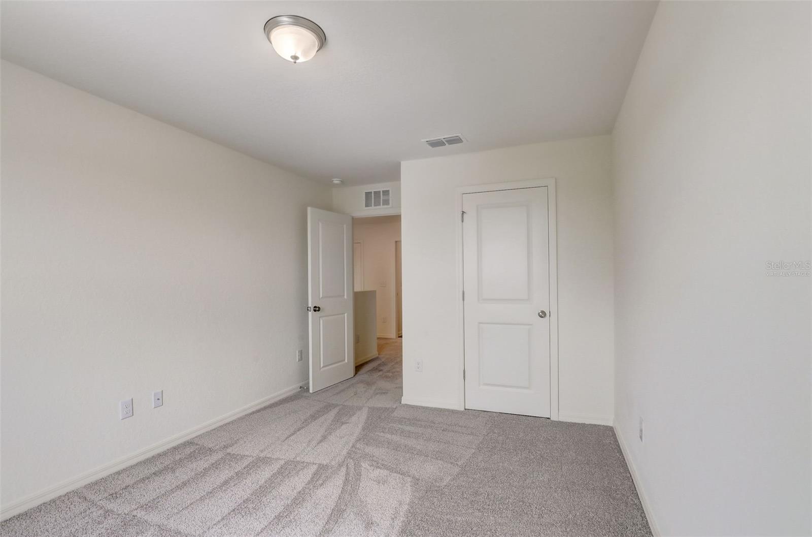 Image 38 of 45 For 5128 Silver Bell Drive