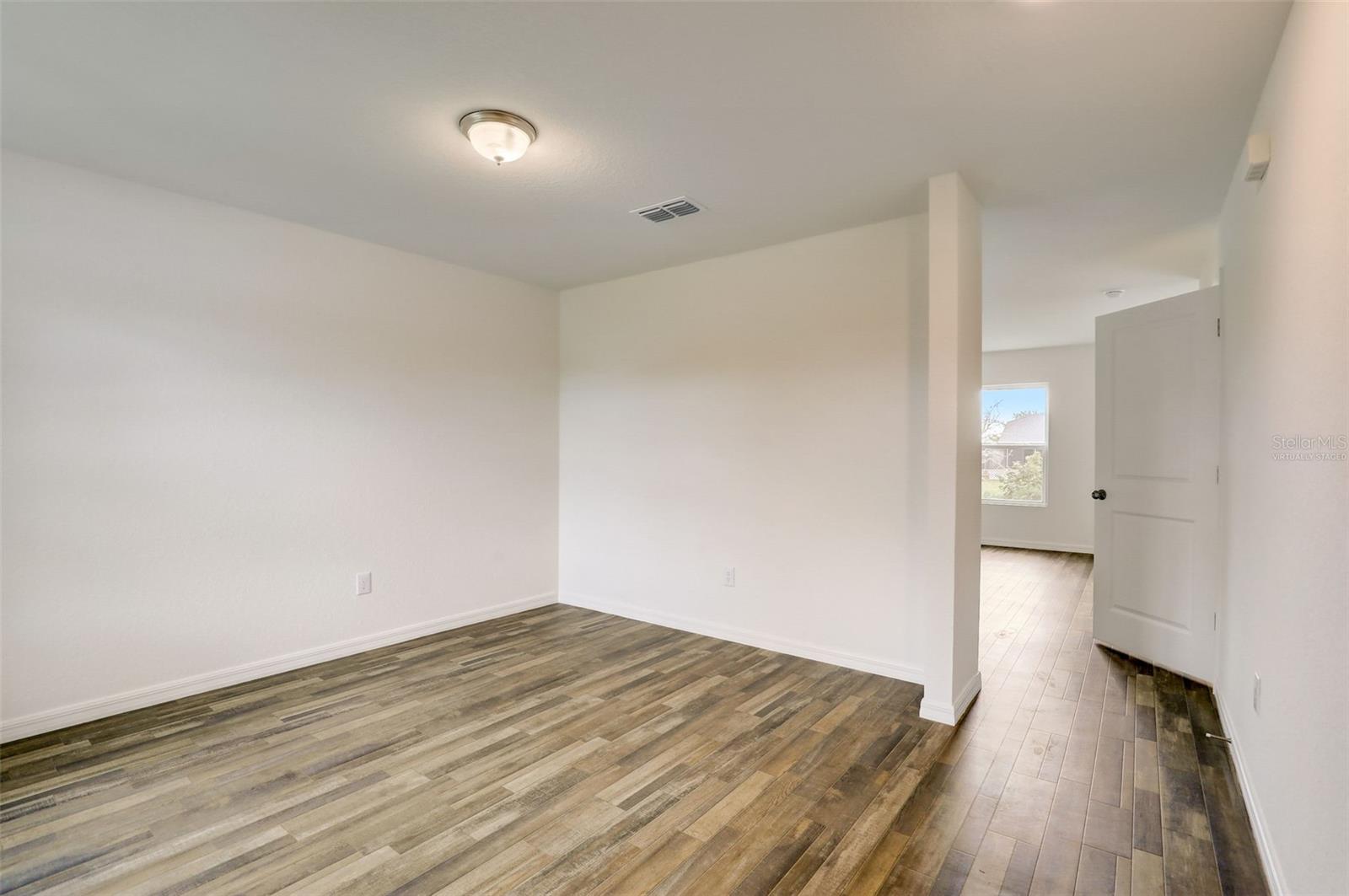 Image 6 of 45 For 5128 Silver Bell Drive