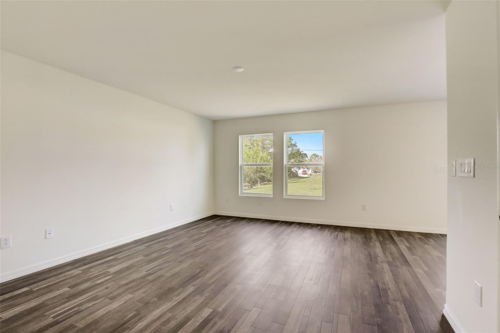 Image 12 of 49 For 18719 Kerrville Circle