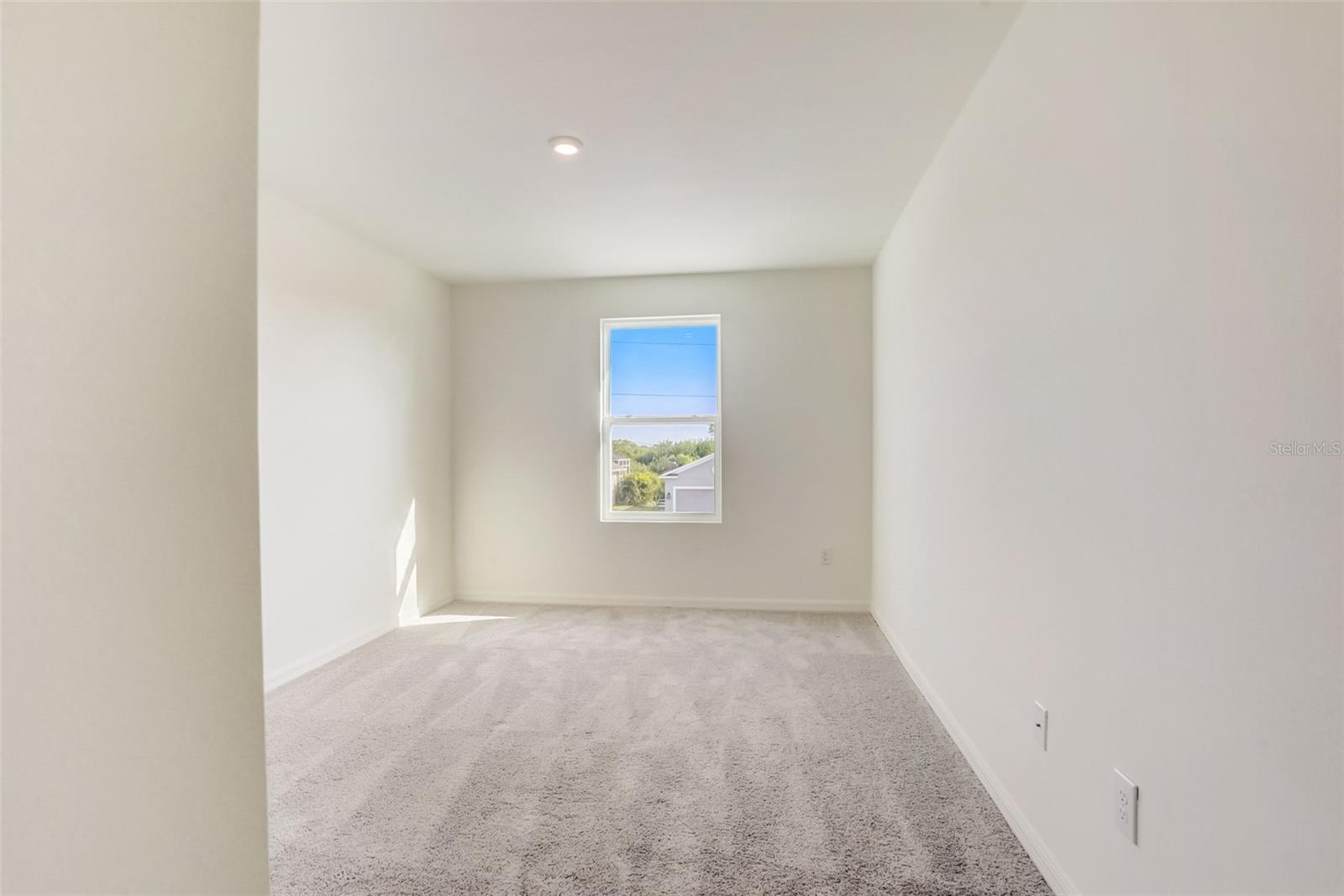 Image 43 of 49 For 18719 Kerrville Circle