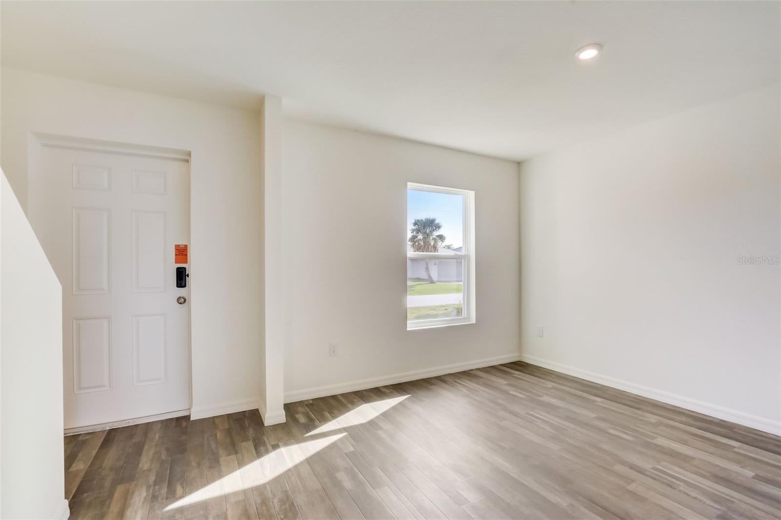 Image 6 of 49 For 18719 Kerrville Circle