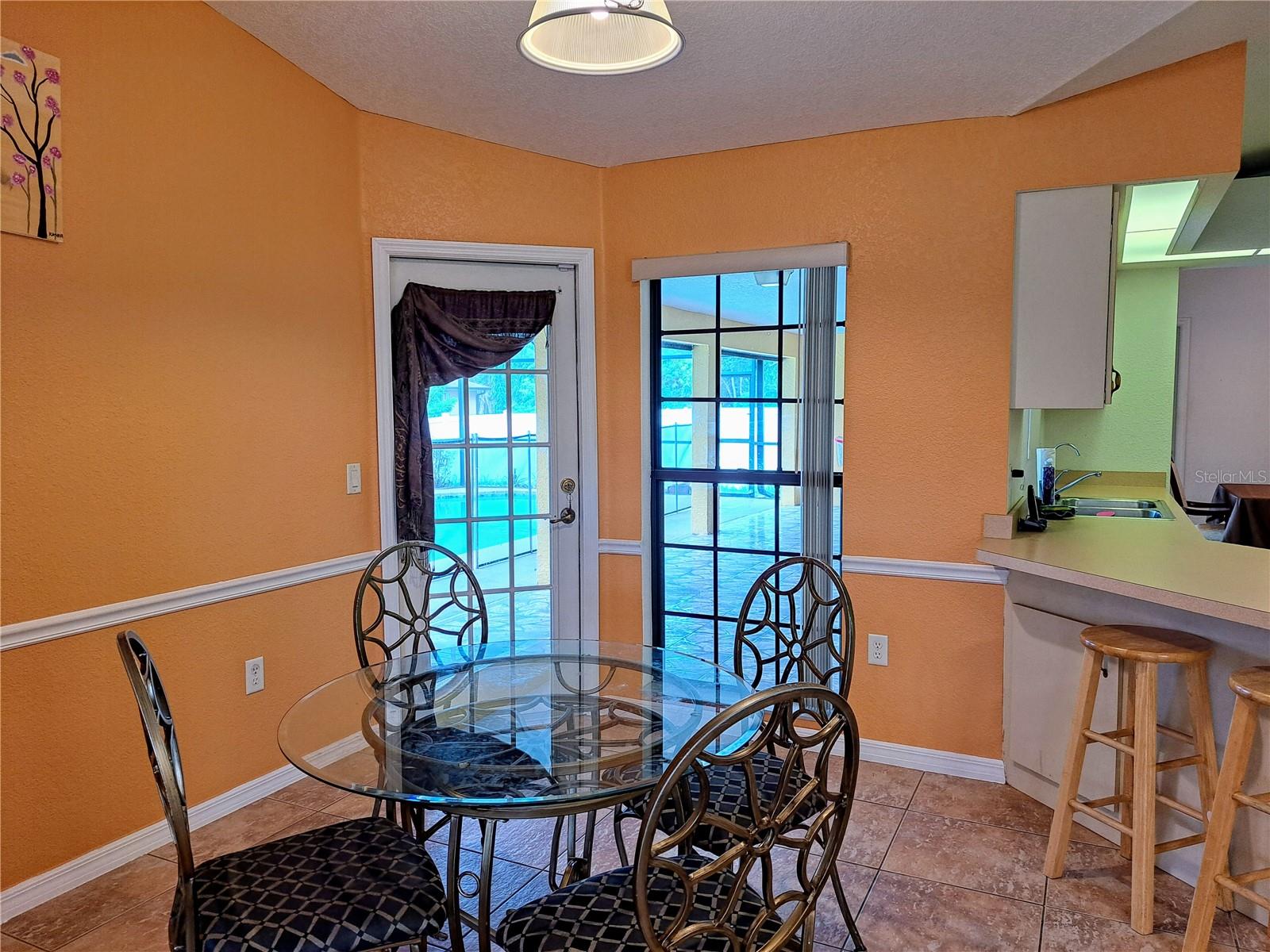 Image 11 of 30 For 23180 Avacado Avenue