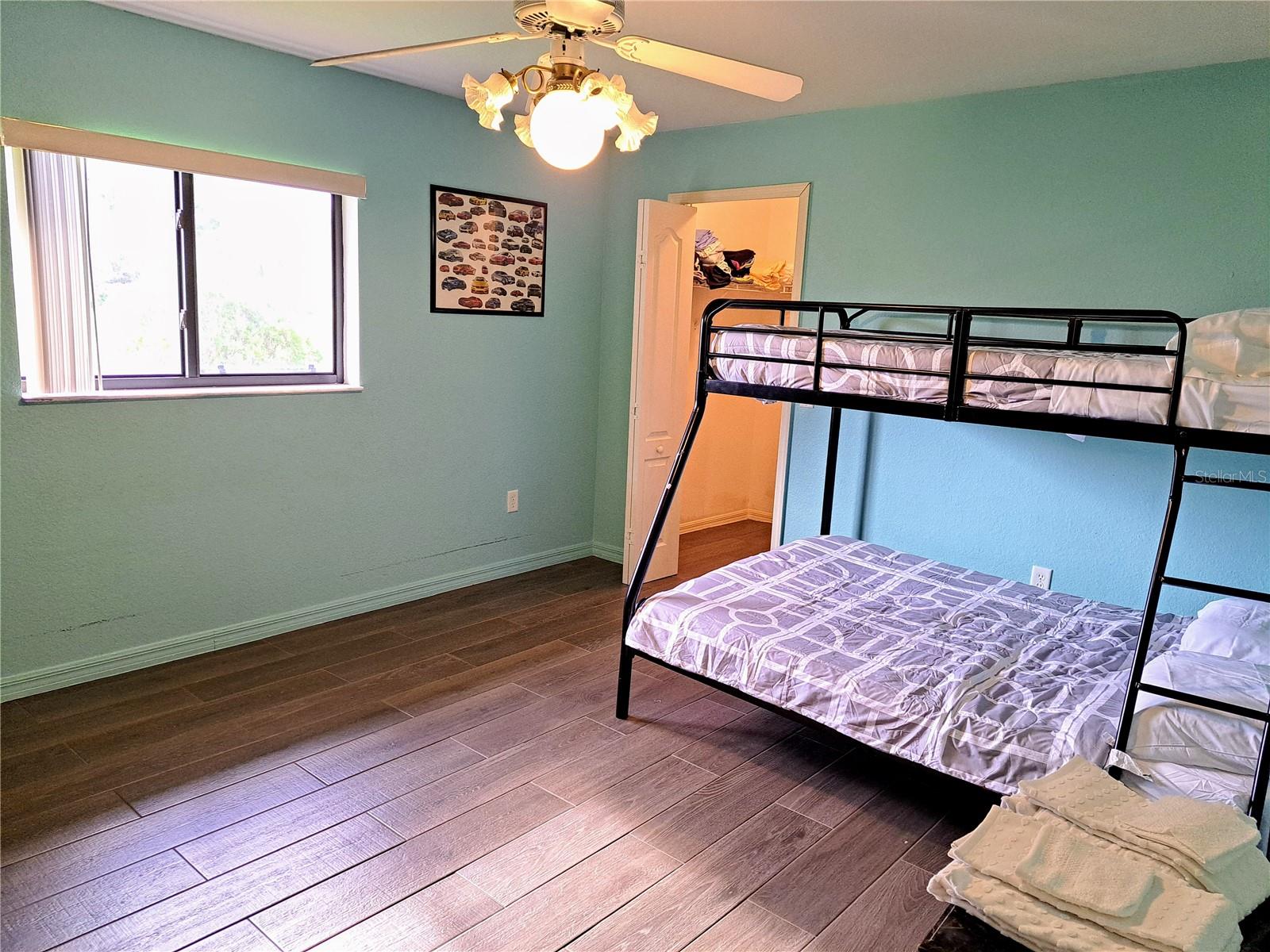 Image 20 of 30 For 23180 Avacado Avenue