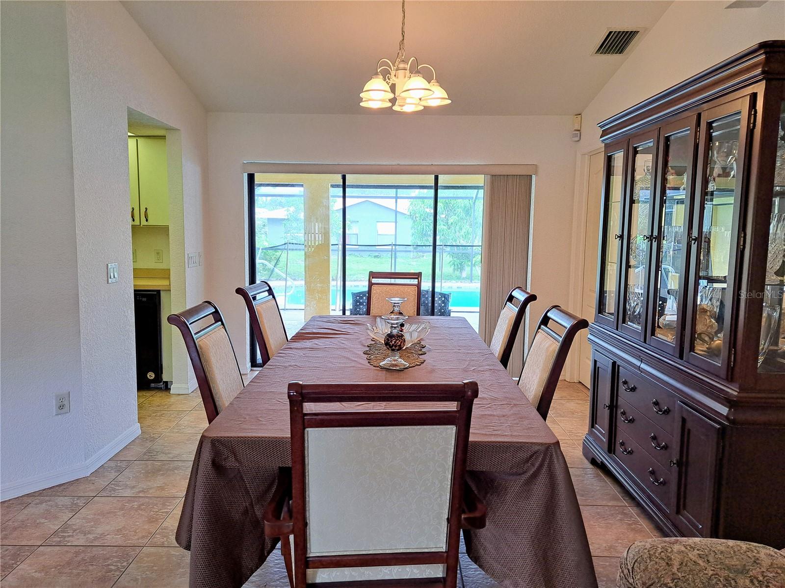 Image 7 of 30 For 23180 Avacado Avenue
