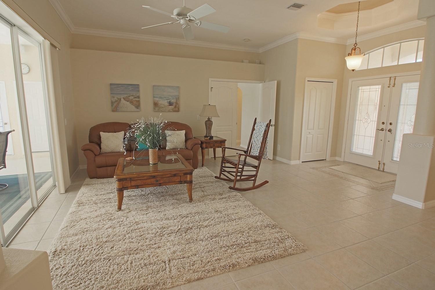 Image 10 of 53 For 811 Rotonda Circle