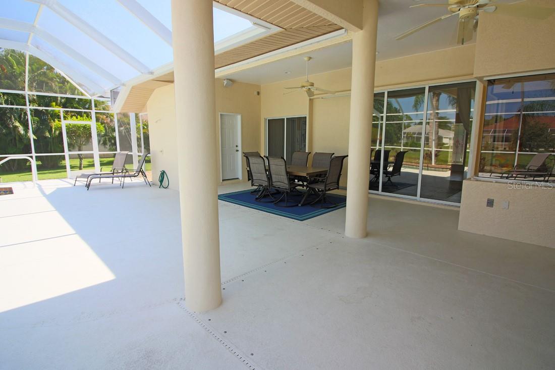Image 40 of 53 For 811 Rotonda Circle