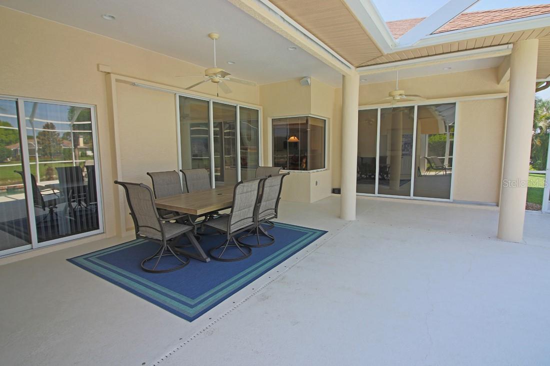 Image 41 of 53 For 811 Rotonda Circle