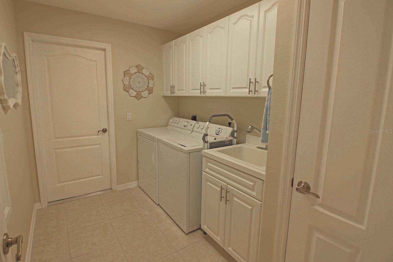Image 53 of 53 For 811 Rotonda Circle
