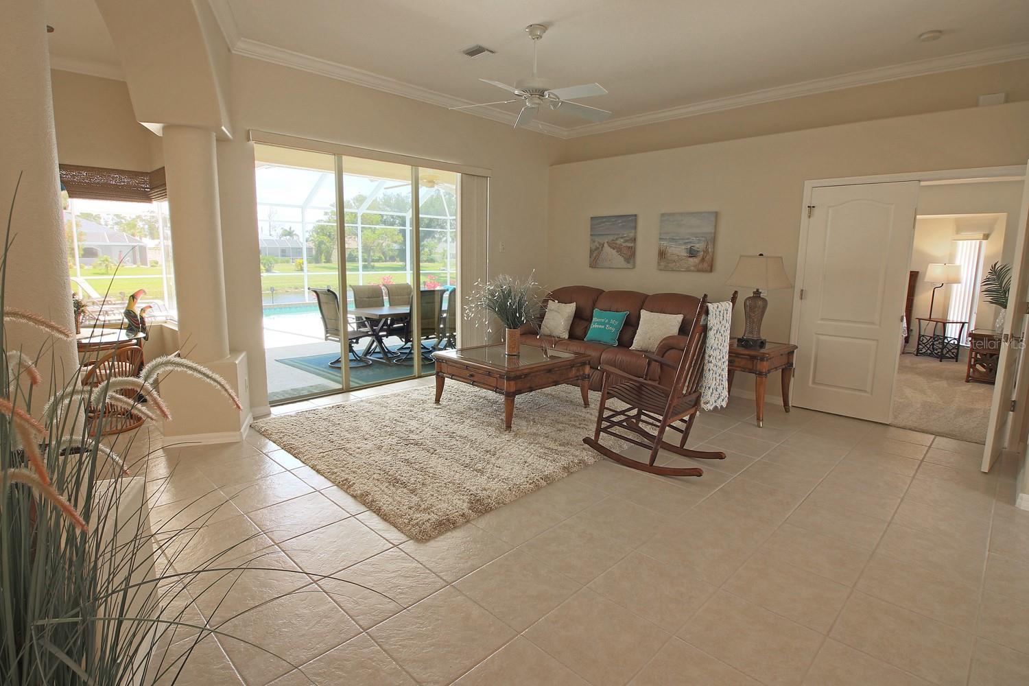 Image 8 of 53 For 811 Rotonda Circle