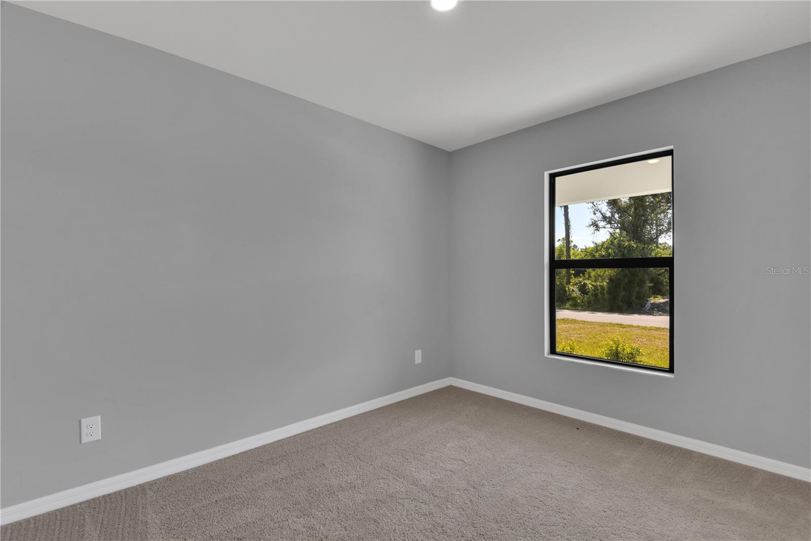 Image 18 of 25 For 23206 Fitzpatrick Avenue