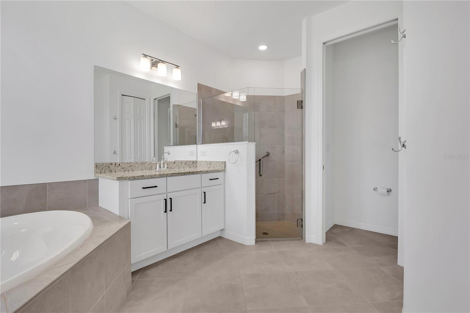 Image 22 of 50 For 15991 Sugar Hill Drive