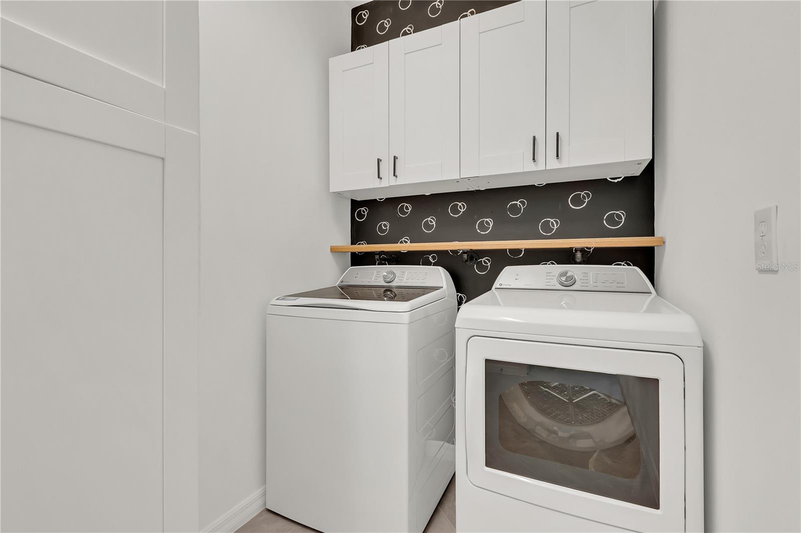 Image 6 of 50 For 15991 Sugar Hill Drive