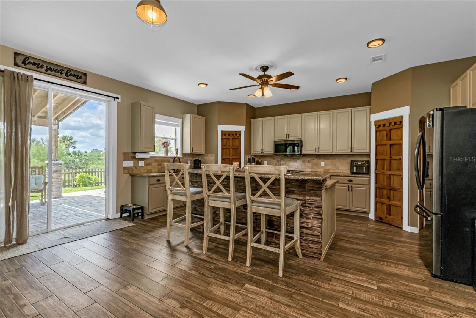 Image 12 of 80 For 2724 Suncoast Lakes Boulevard