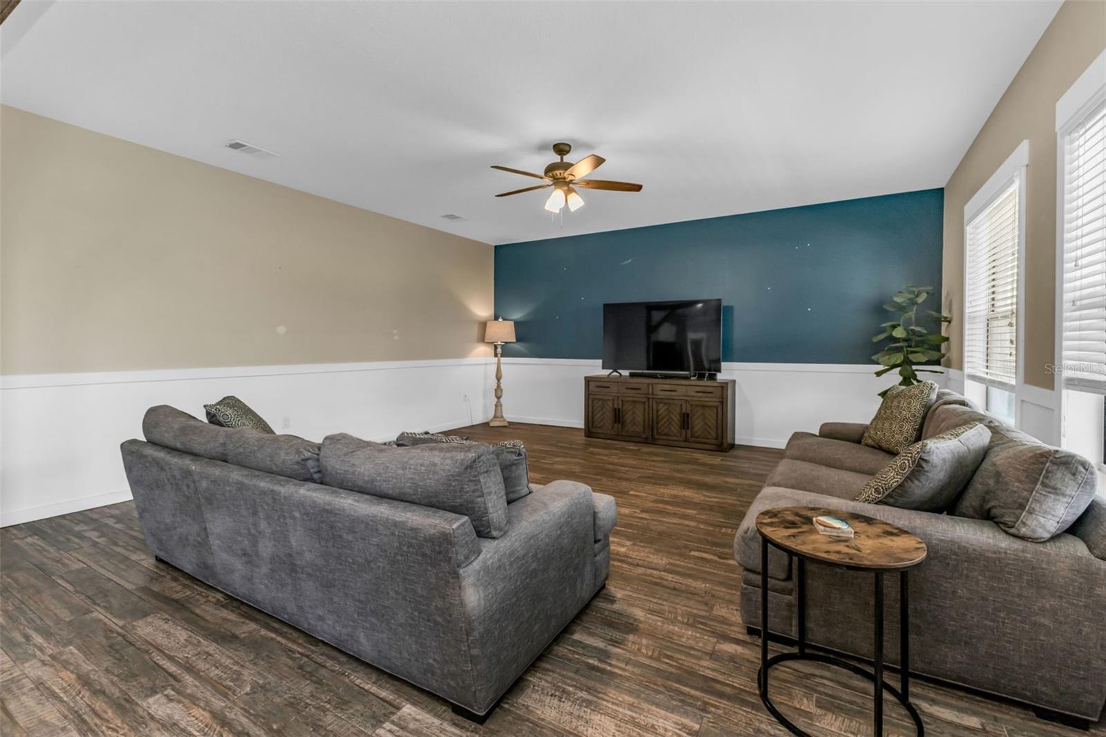 Image 23 of 80 For 2724 Suncoast Lakes Boulevard