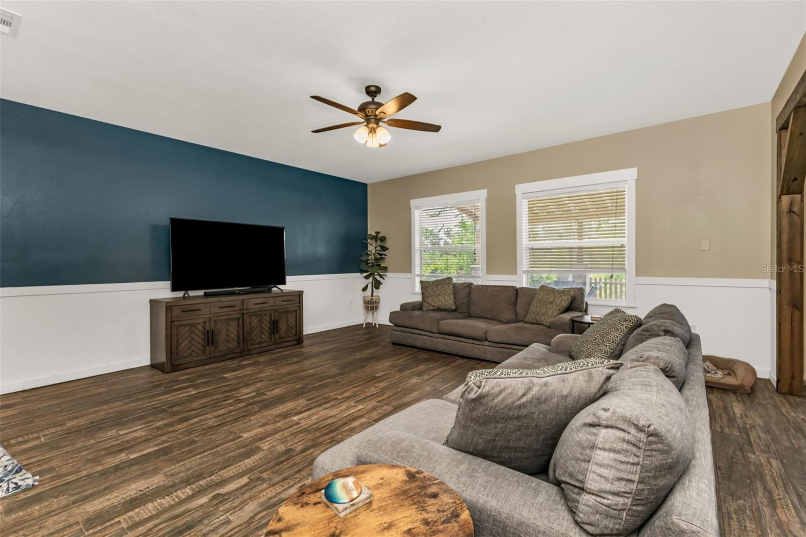 Image 24 of 80 For 2724 Suncoast Lakes Boulevard