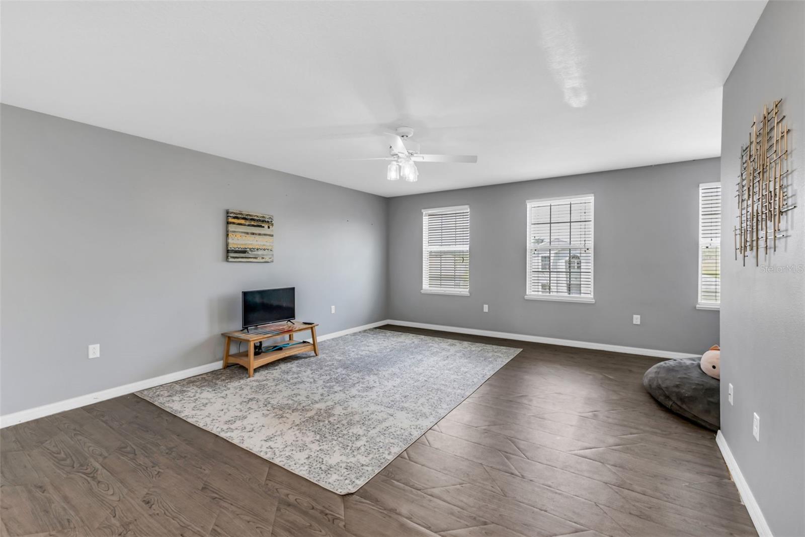 Image 29 of 80 For 2724 Suncoast Lakes Boulevard