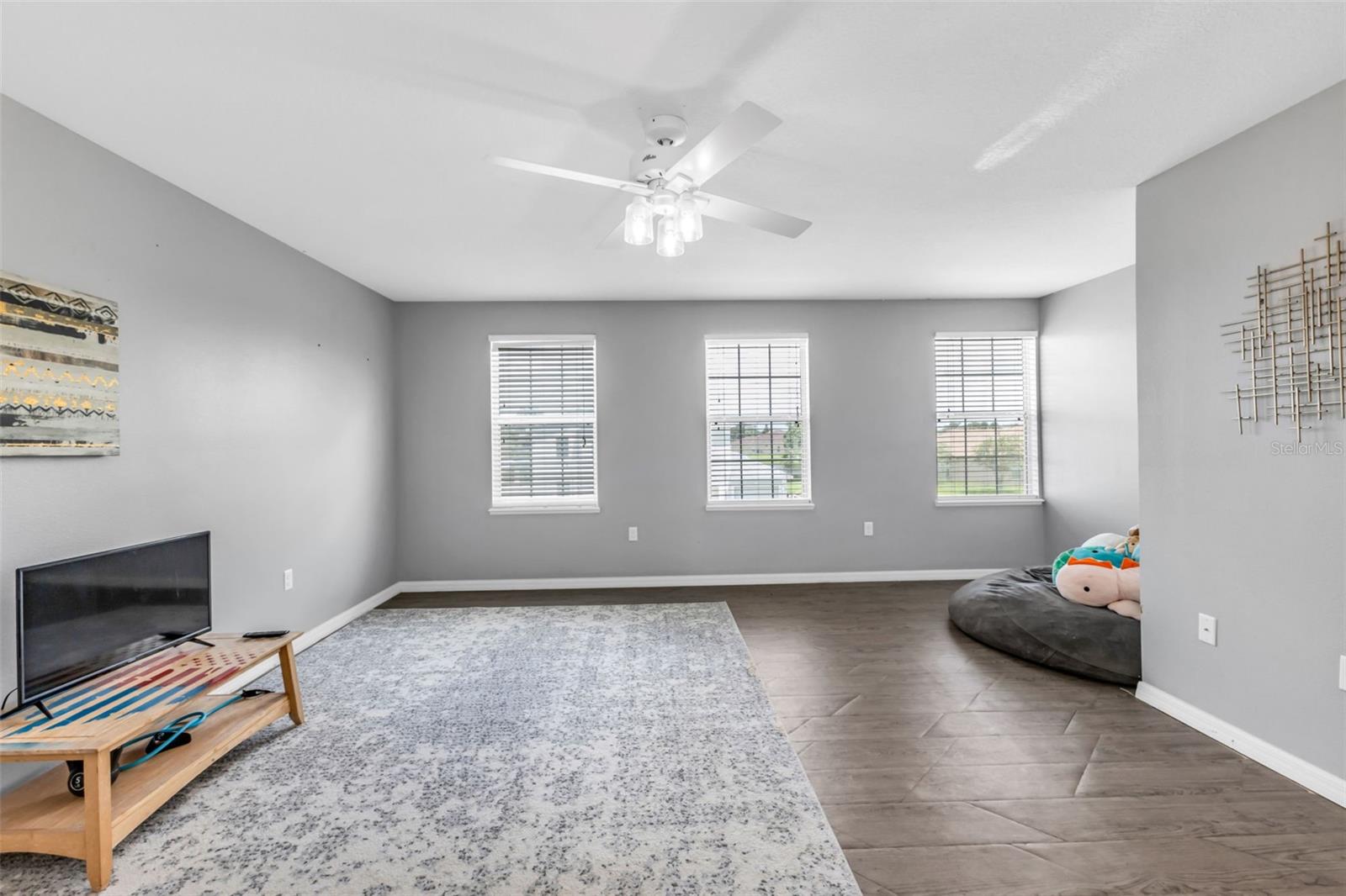 Image 30 of 80 For 2724 Suncoast Lakes Boulevard