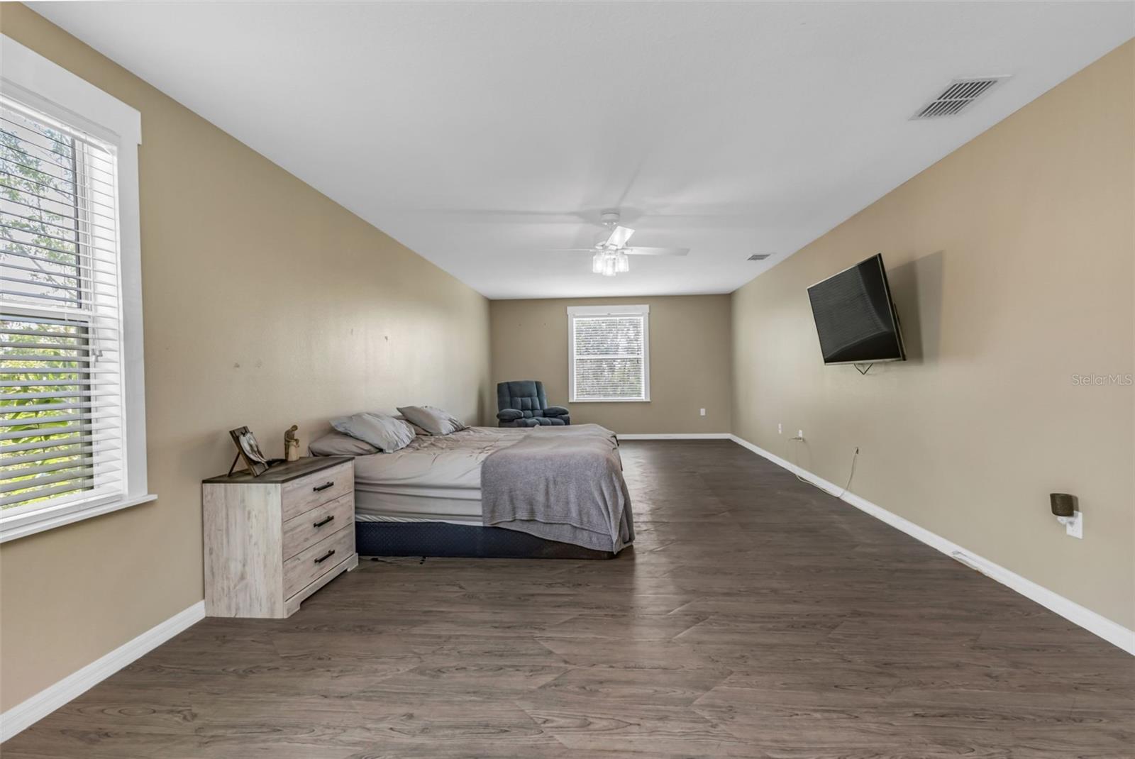 Image 35 of 80 For 2724 Suncoast Lakes Boulevard