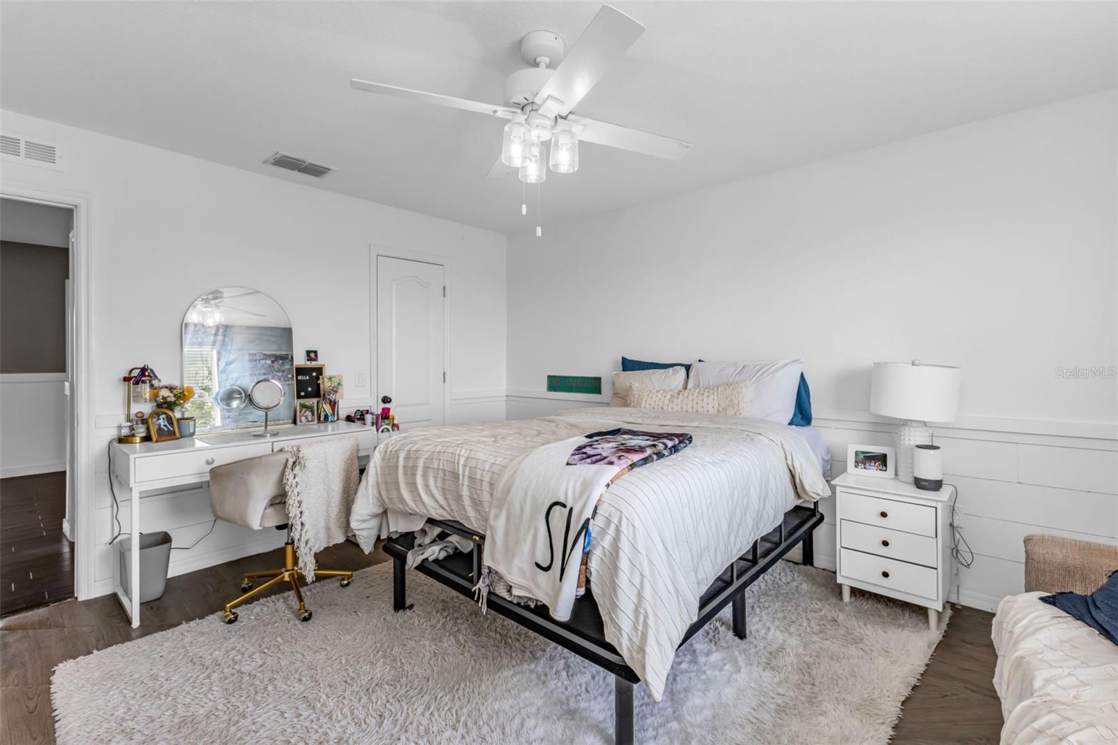 Image 39 of 80 For 2724 Suncoast Lakes Boulevard