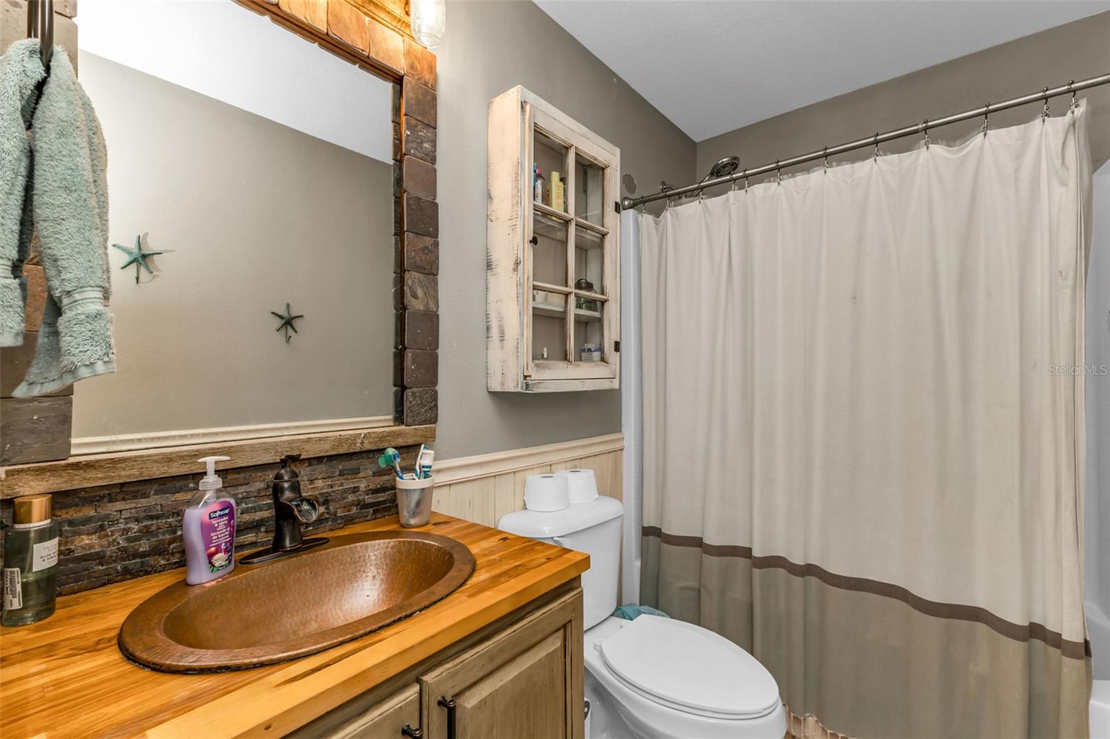 Image 42 of 80 For 2724 Suncoast Lakes Boulevard