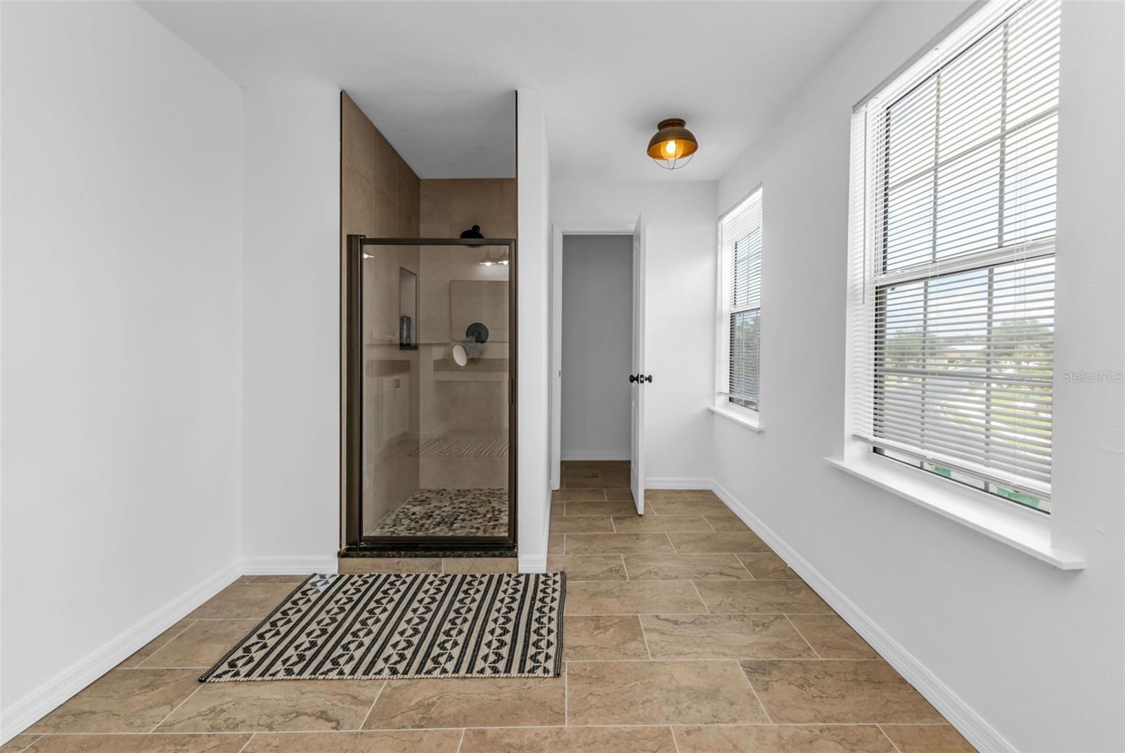 Image 45 of 80 For 2724 Suncoast Lakes Boulevard