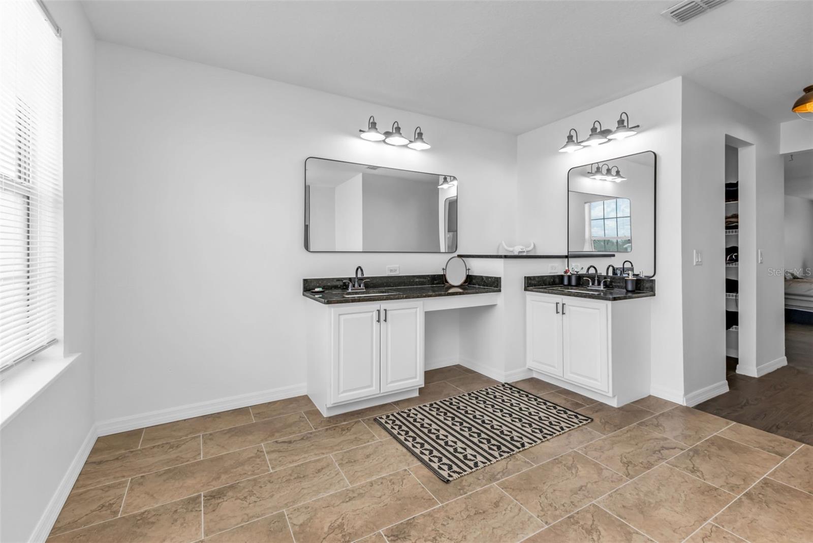 Image 46 of 80 For 2724 Suncoast Lakes Boulevard