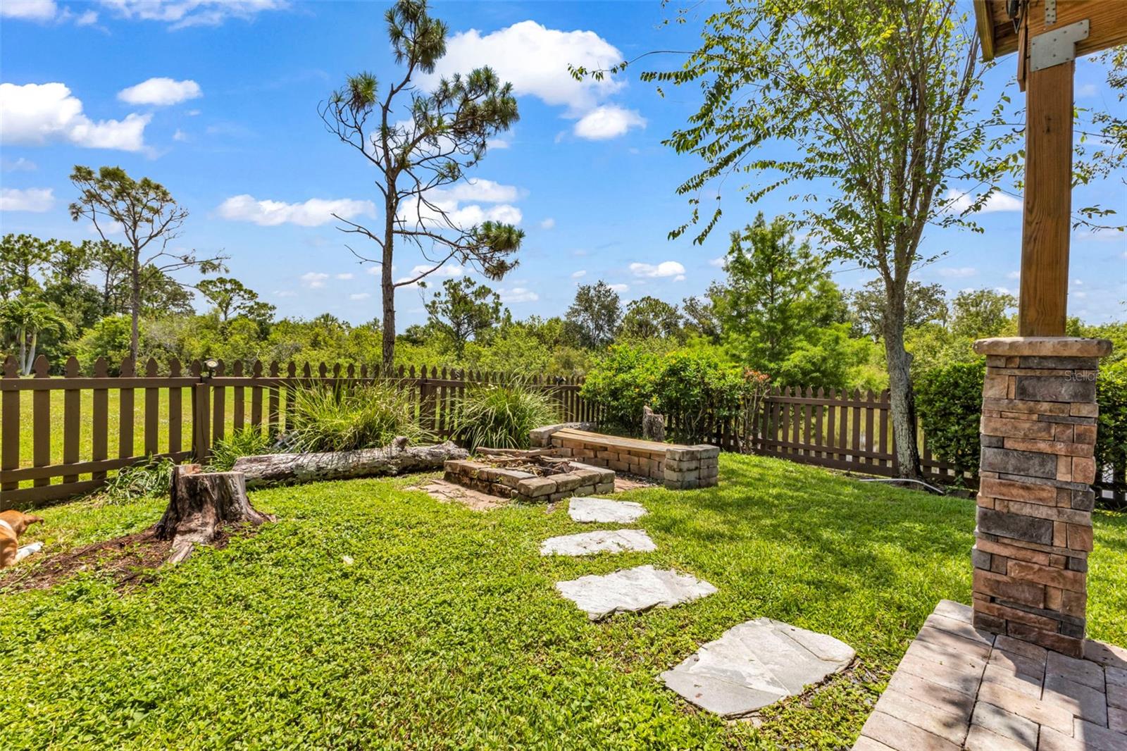 Image 47 of 80 For 2724 Suncoast Lakes Boulevard