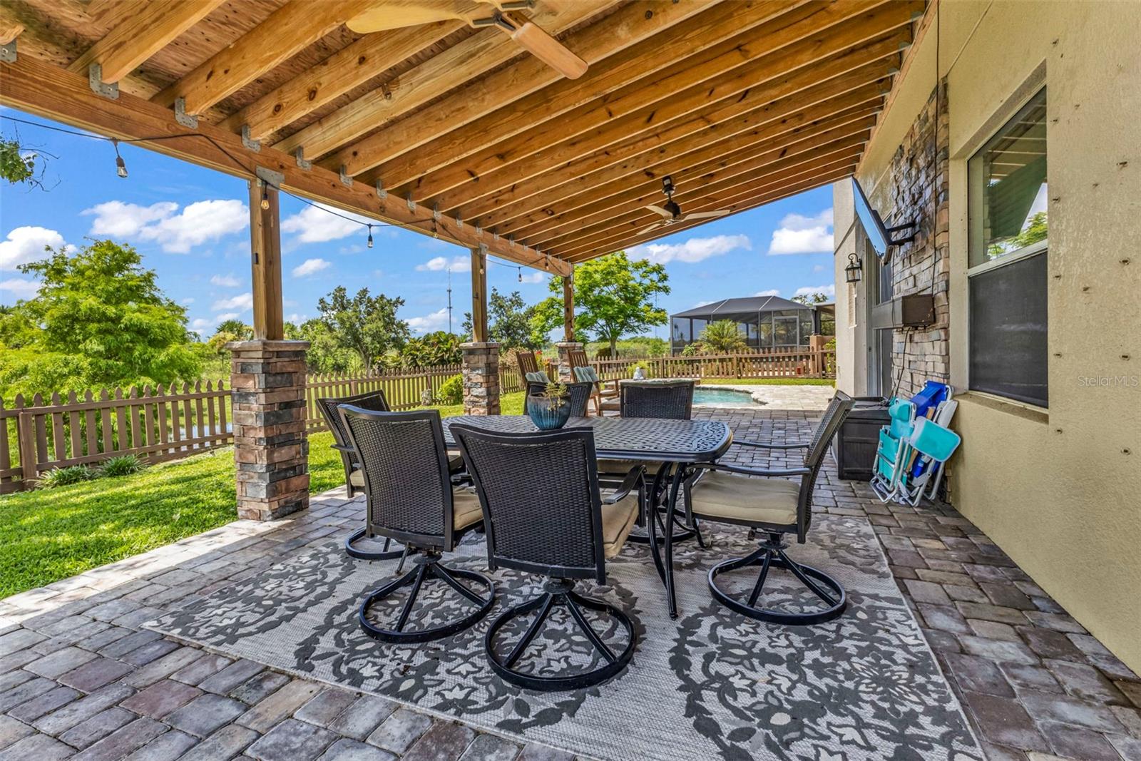 Image 48 of 80 For 2724 Suncoast Lakes Boulevard