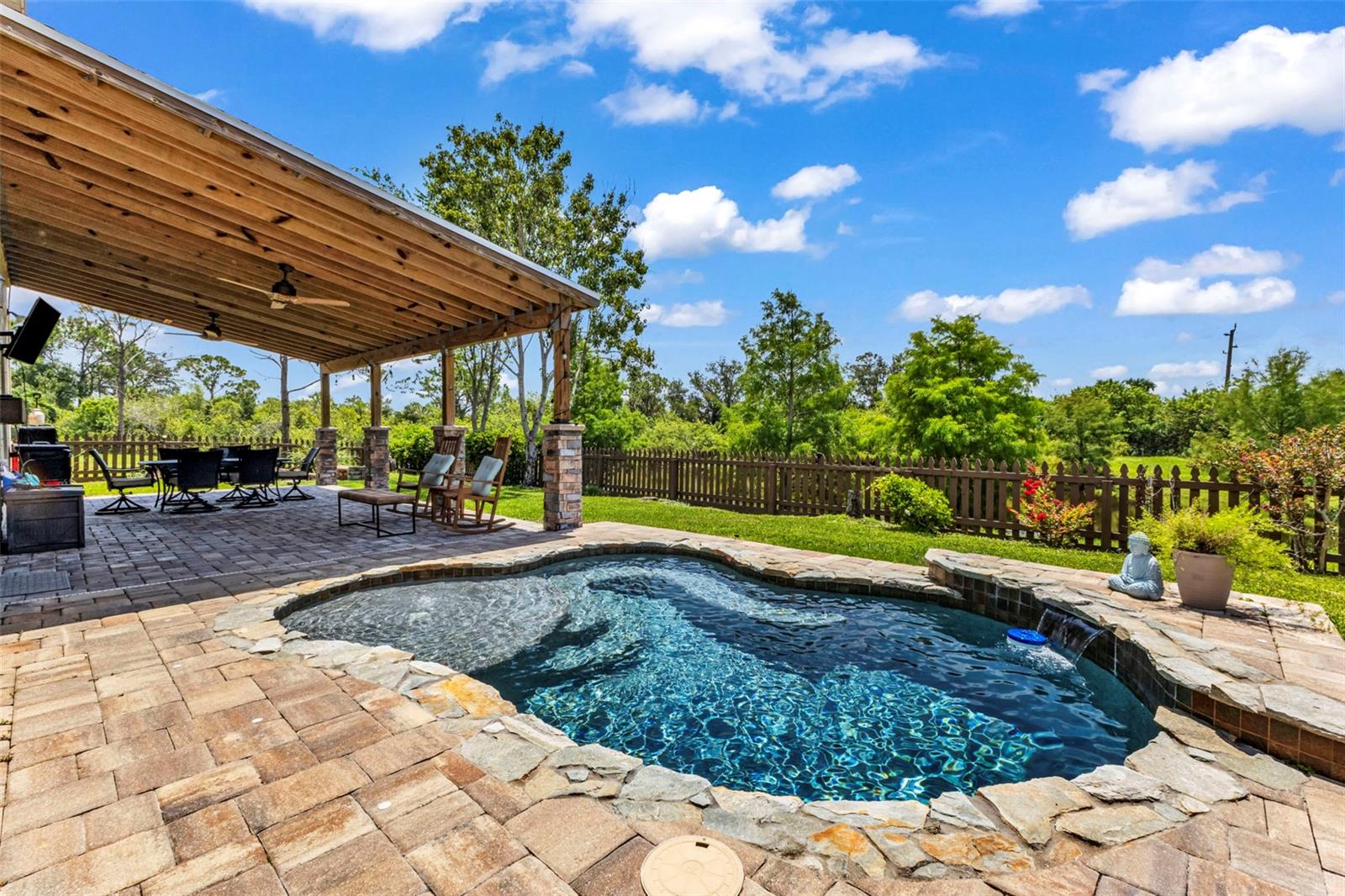 Image 52 of 80 For 2724 Suncoast Lakes Boulevard