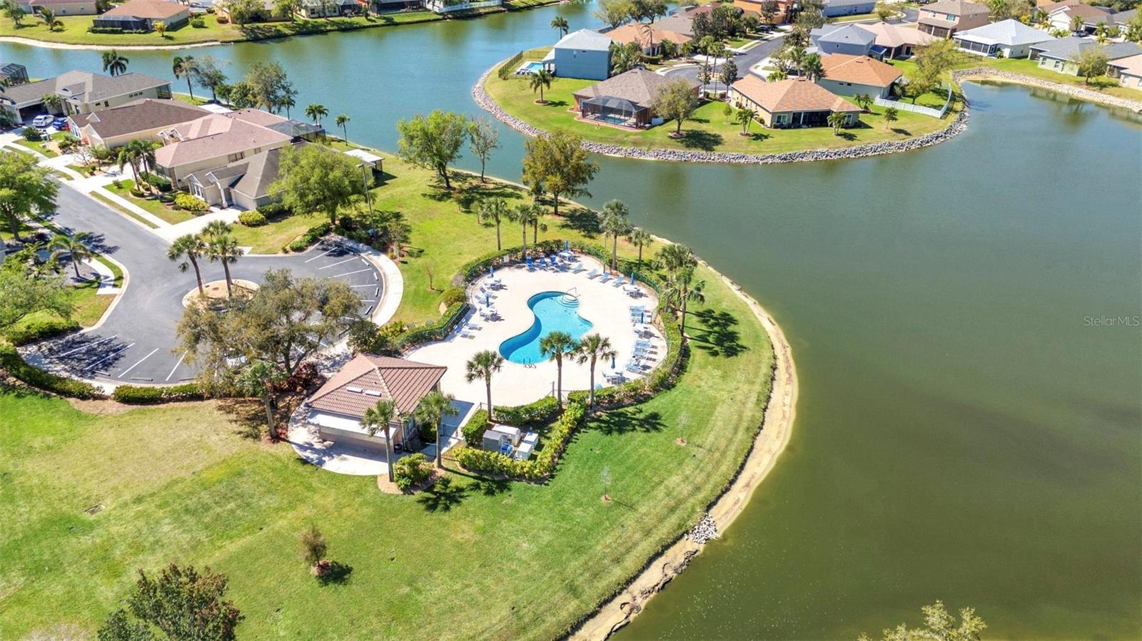 Image 60 of 80 For 2724 Suncoast Lakes Boulevard